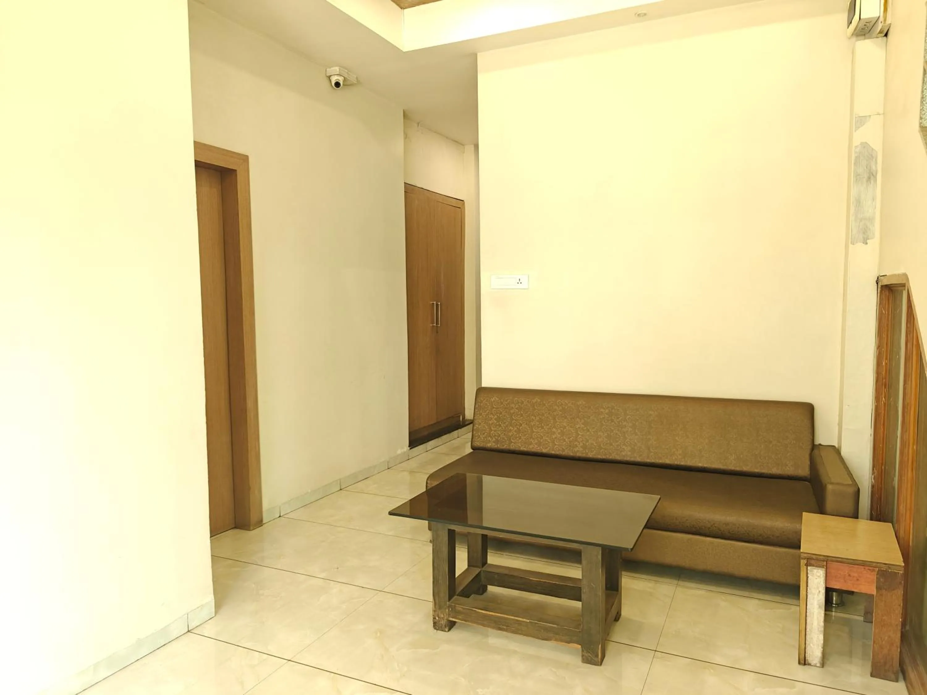 Seating area in Central Inn, Kolhapur
