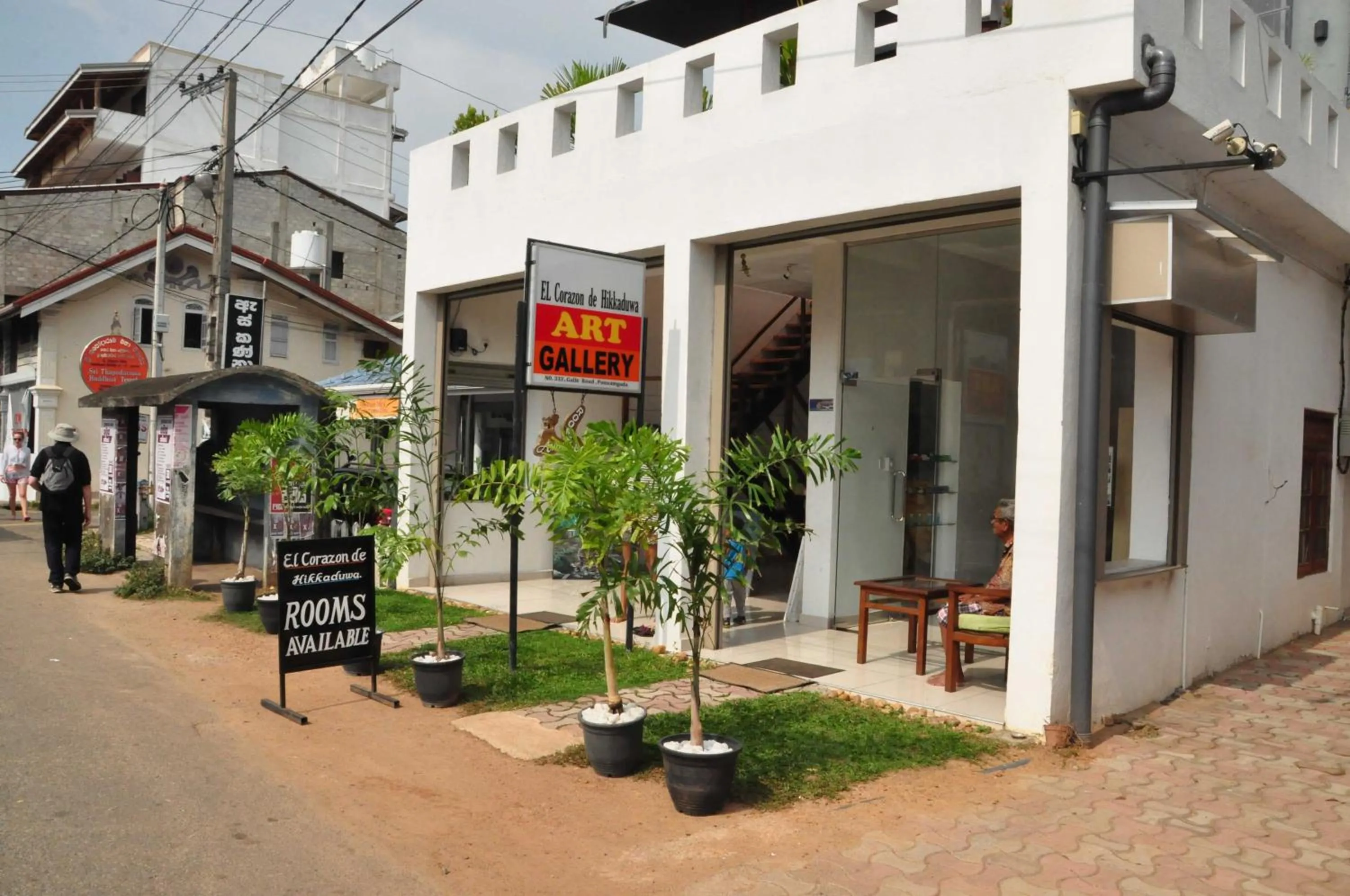 Facade/entrance in El Corazon De Hikkaduwa