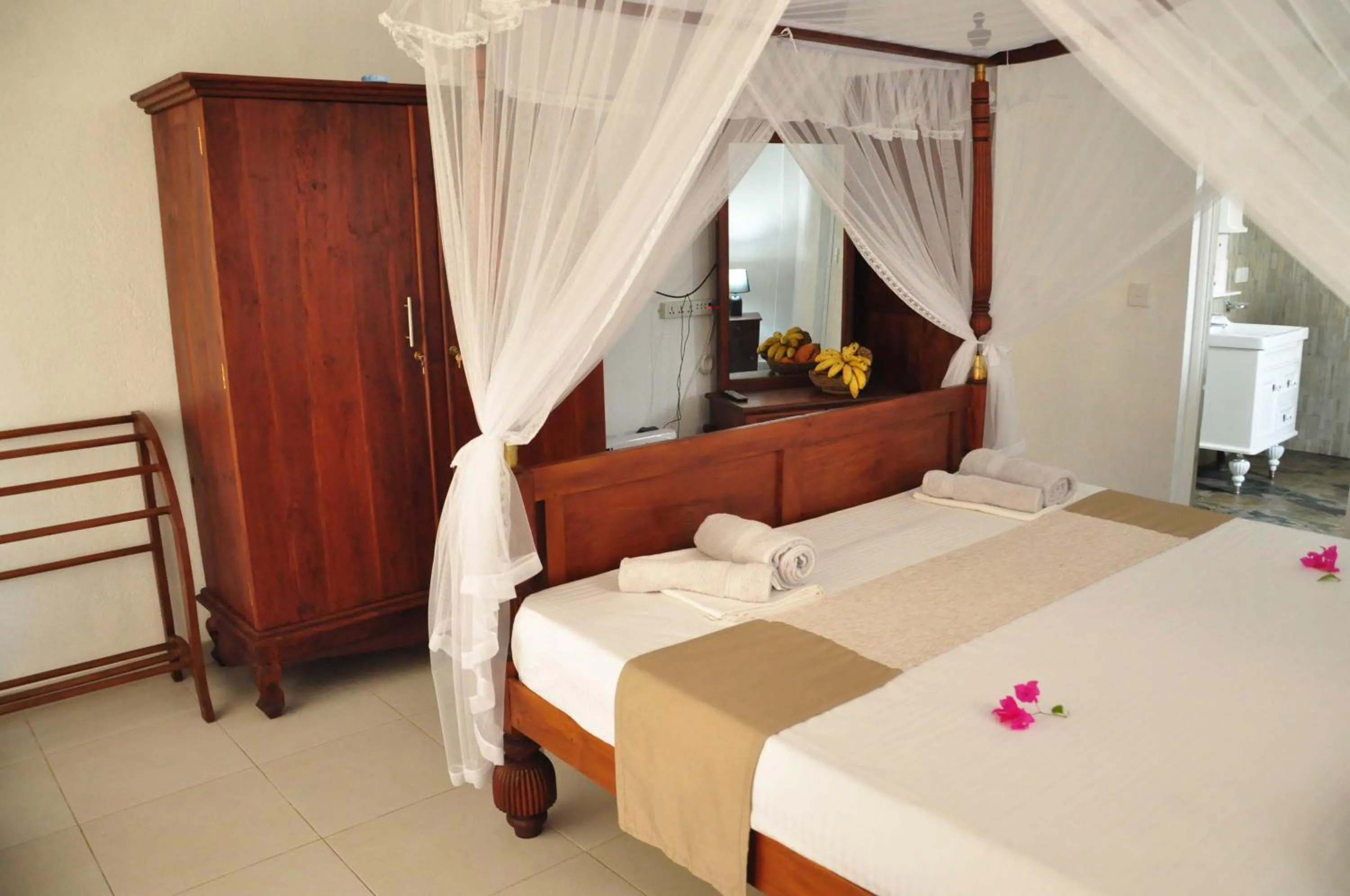 Bed in El Corazon De Hikkaduwa
