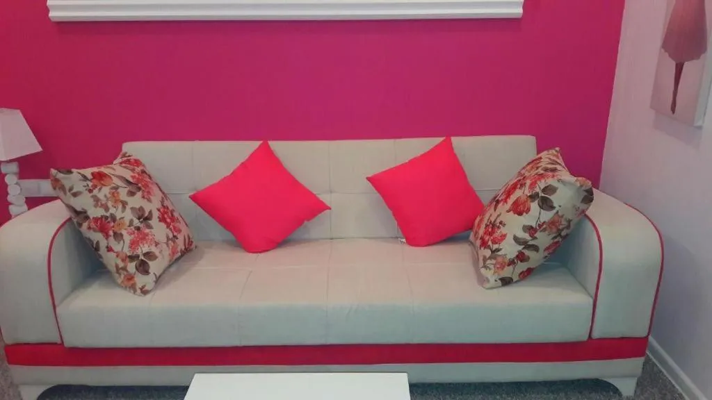 Hotel Lilo near Airport