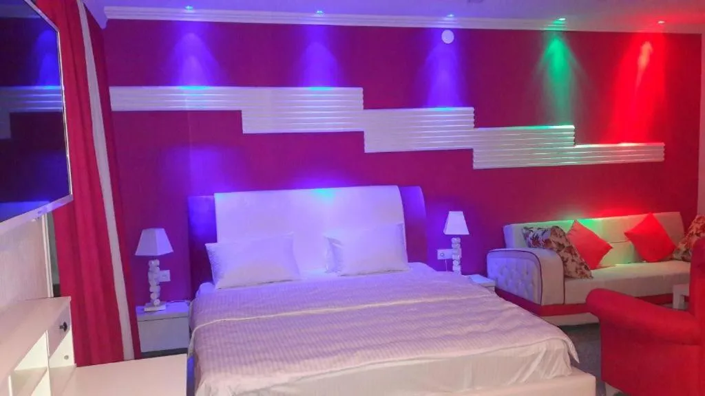 Bed in Hotel Lilo near Airport