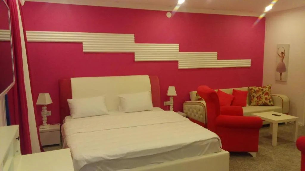 Bed in Hotel Lilo near Airport