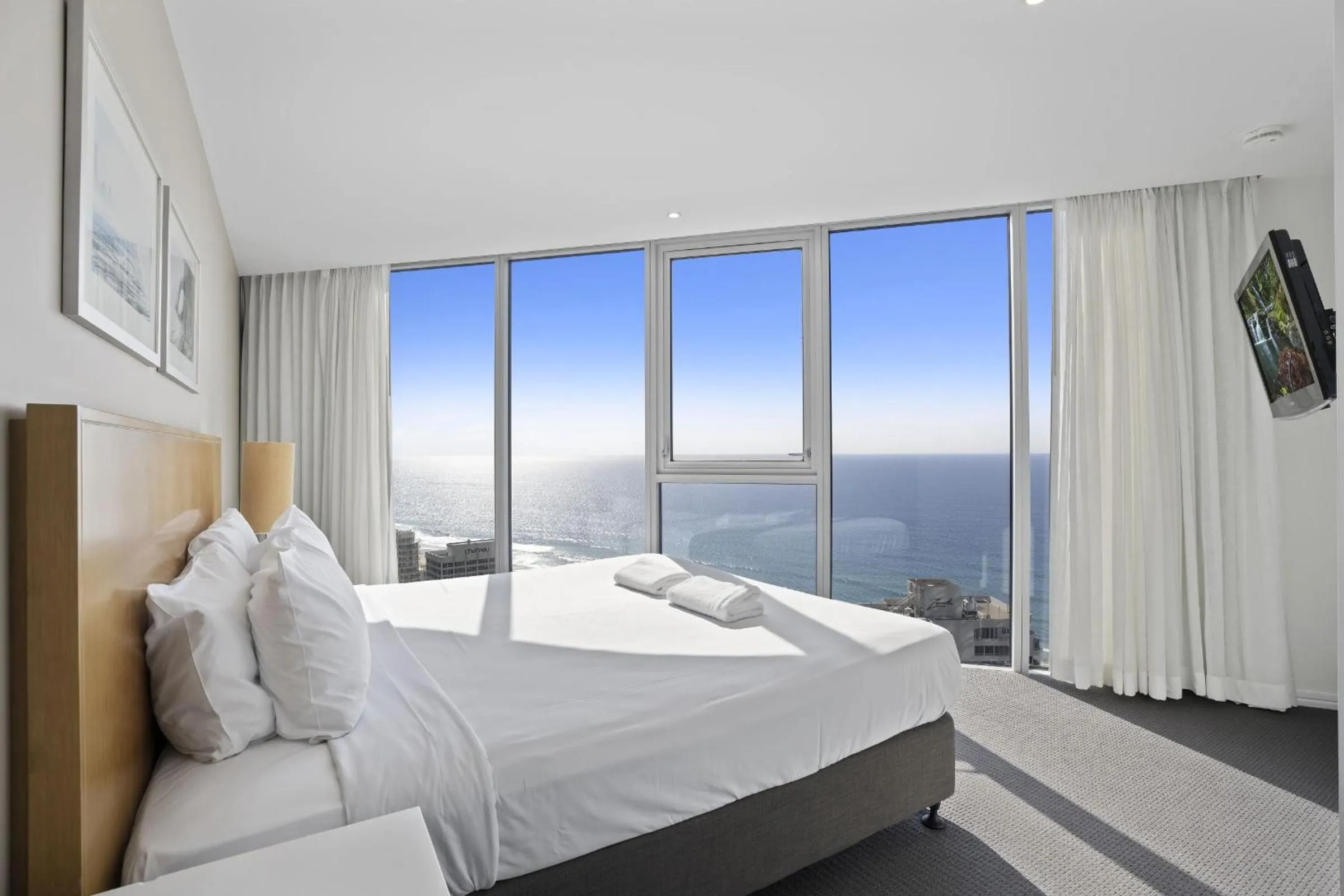 Bed in Orchid Residences - HR Surfers Paradise