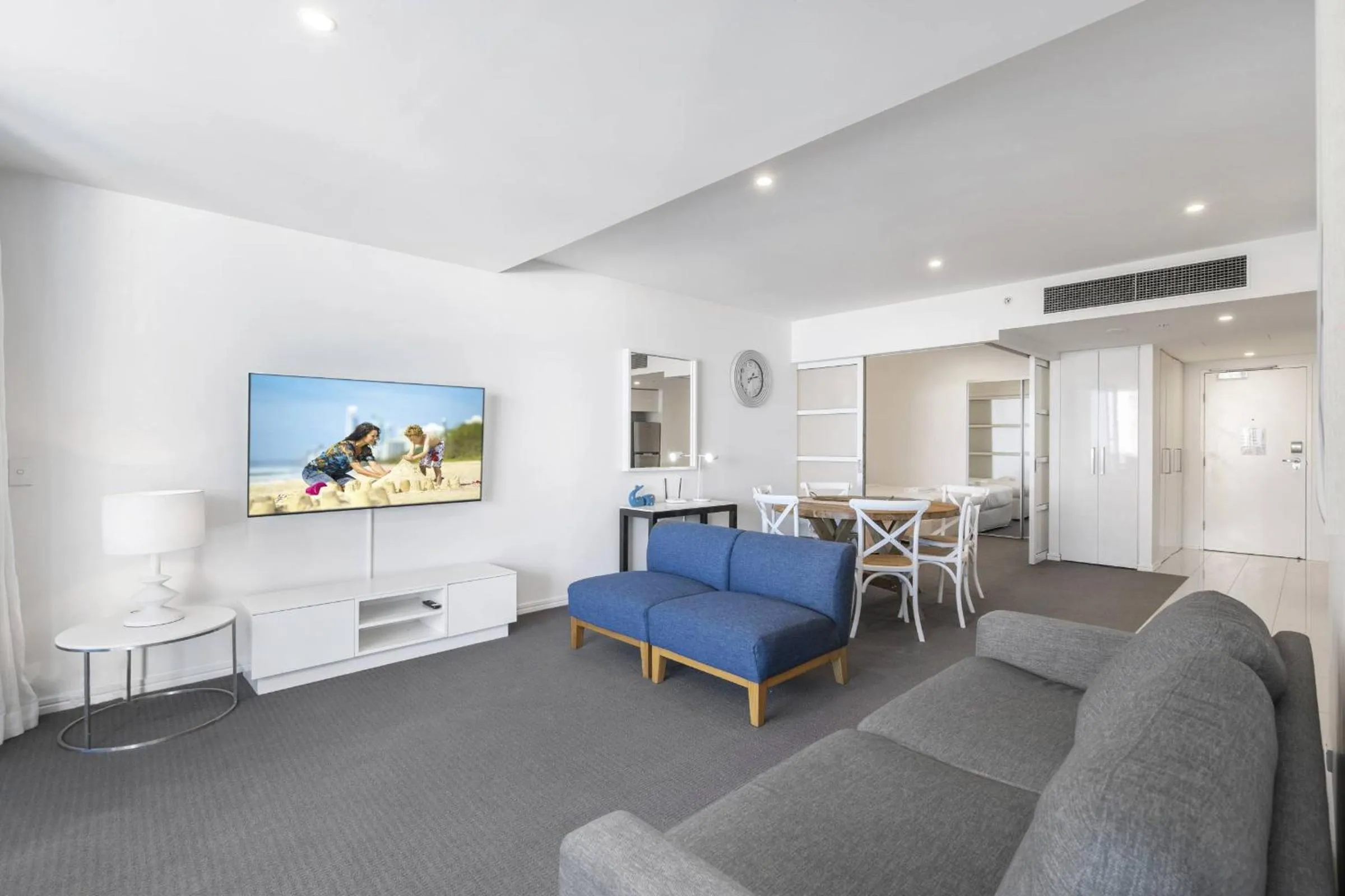 TV and multimedia in Orchid Residences - HR Surfers Paradise