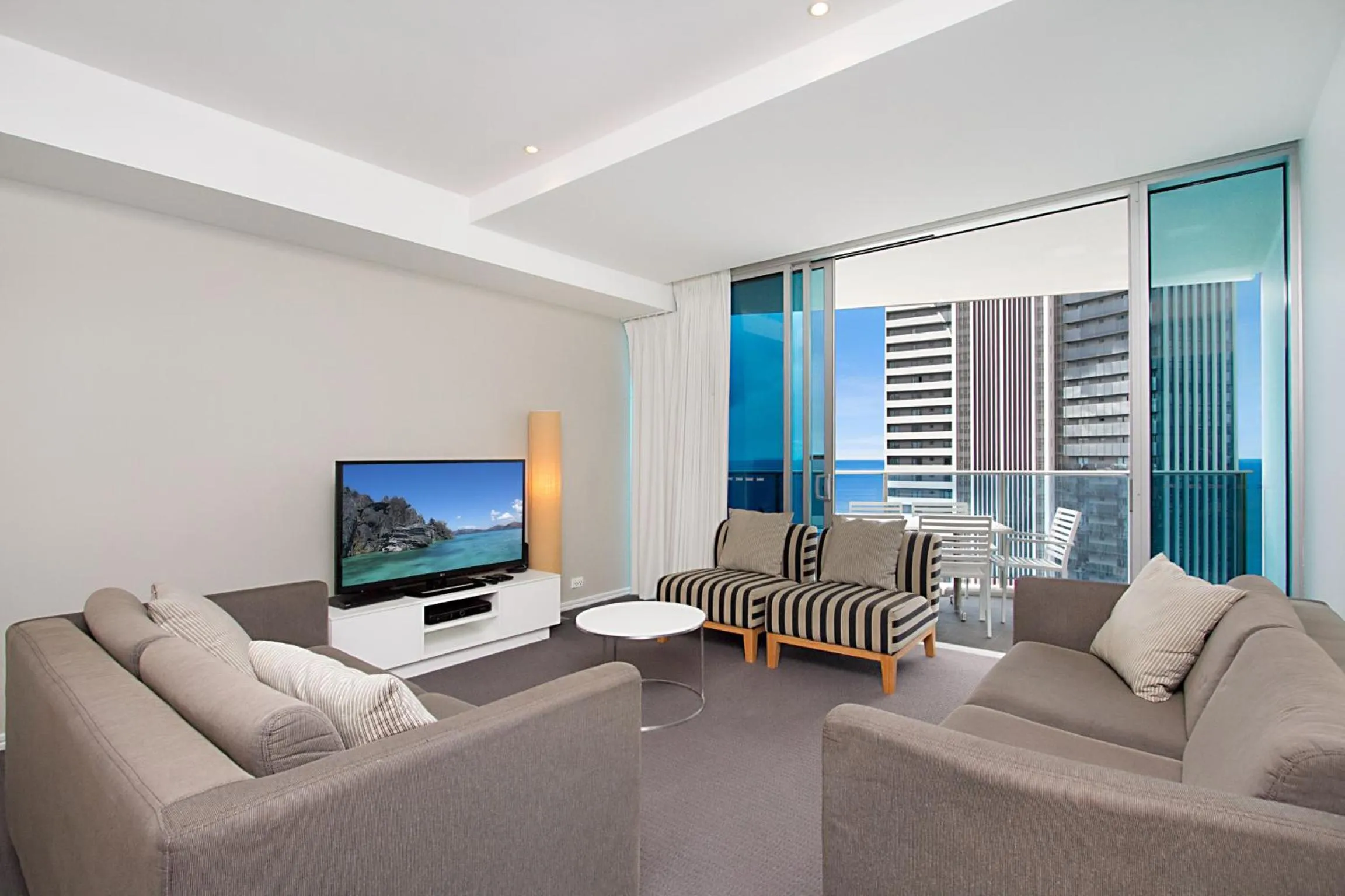 TV and multimedia in Orchid Residences - HR Surfers Paradise