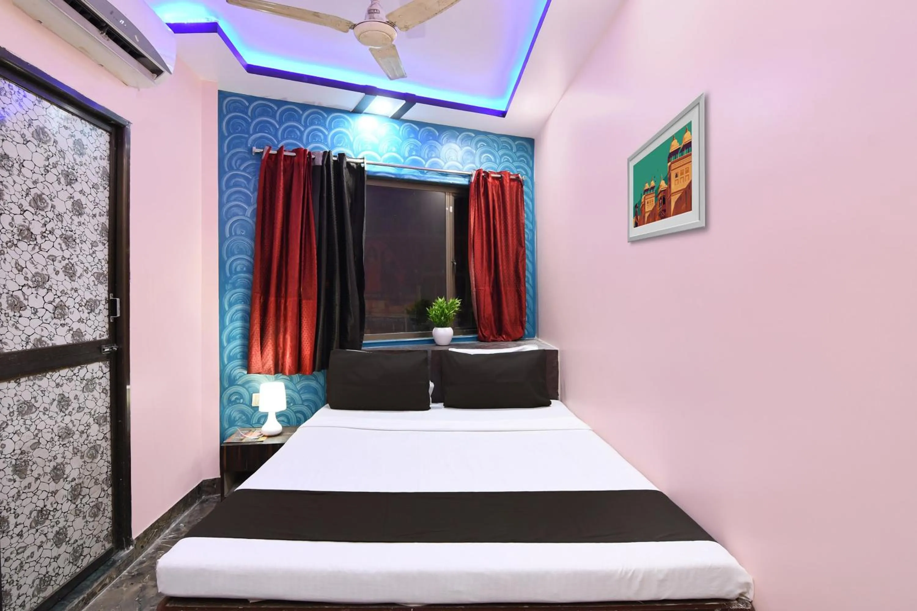 Bedroom, Bed in Hotel O Sigma