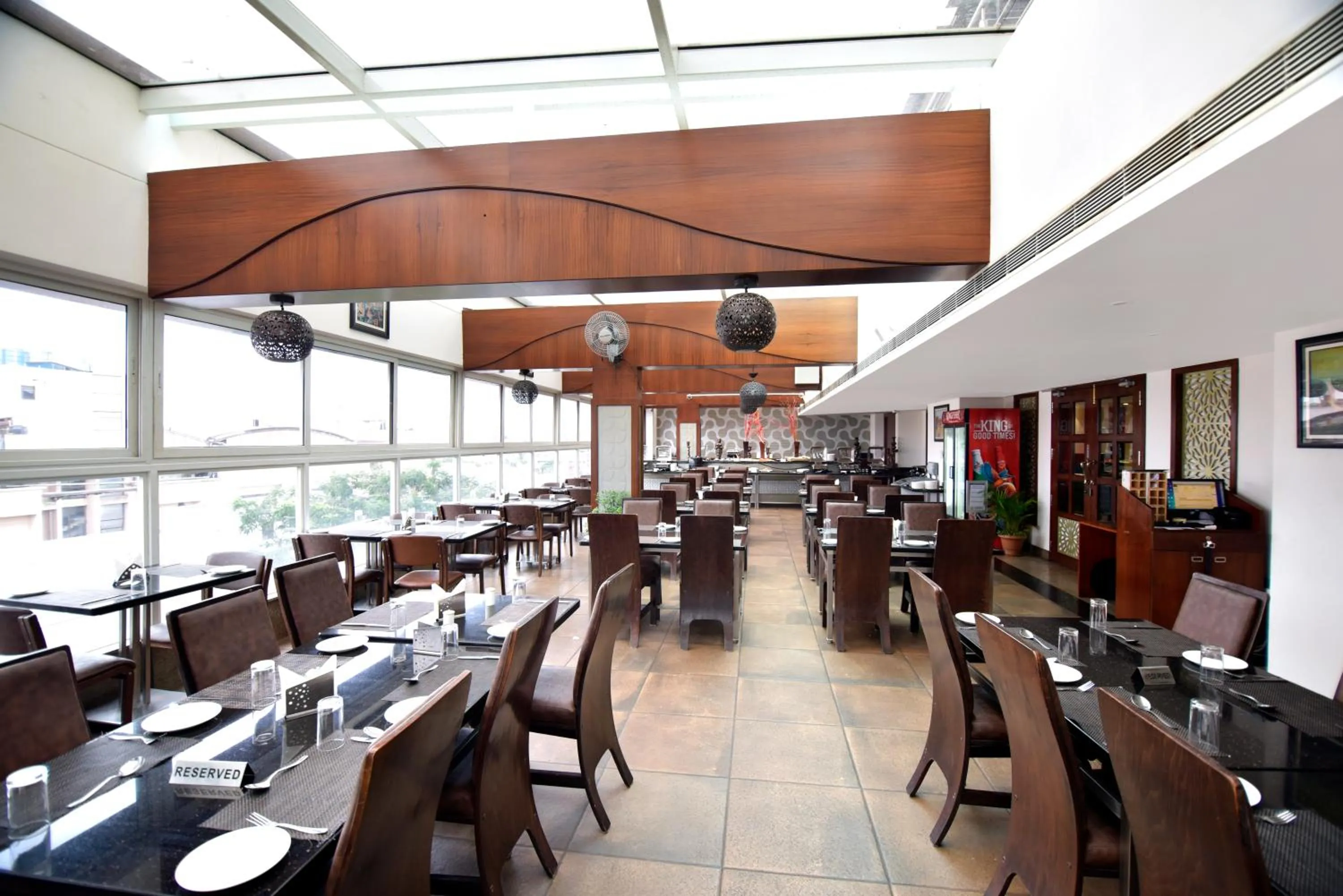 Restaurant/places to eat in I V Sanctum Hotel