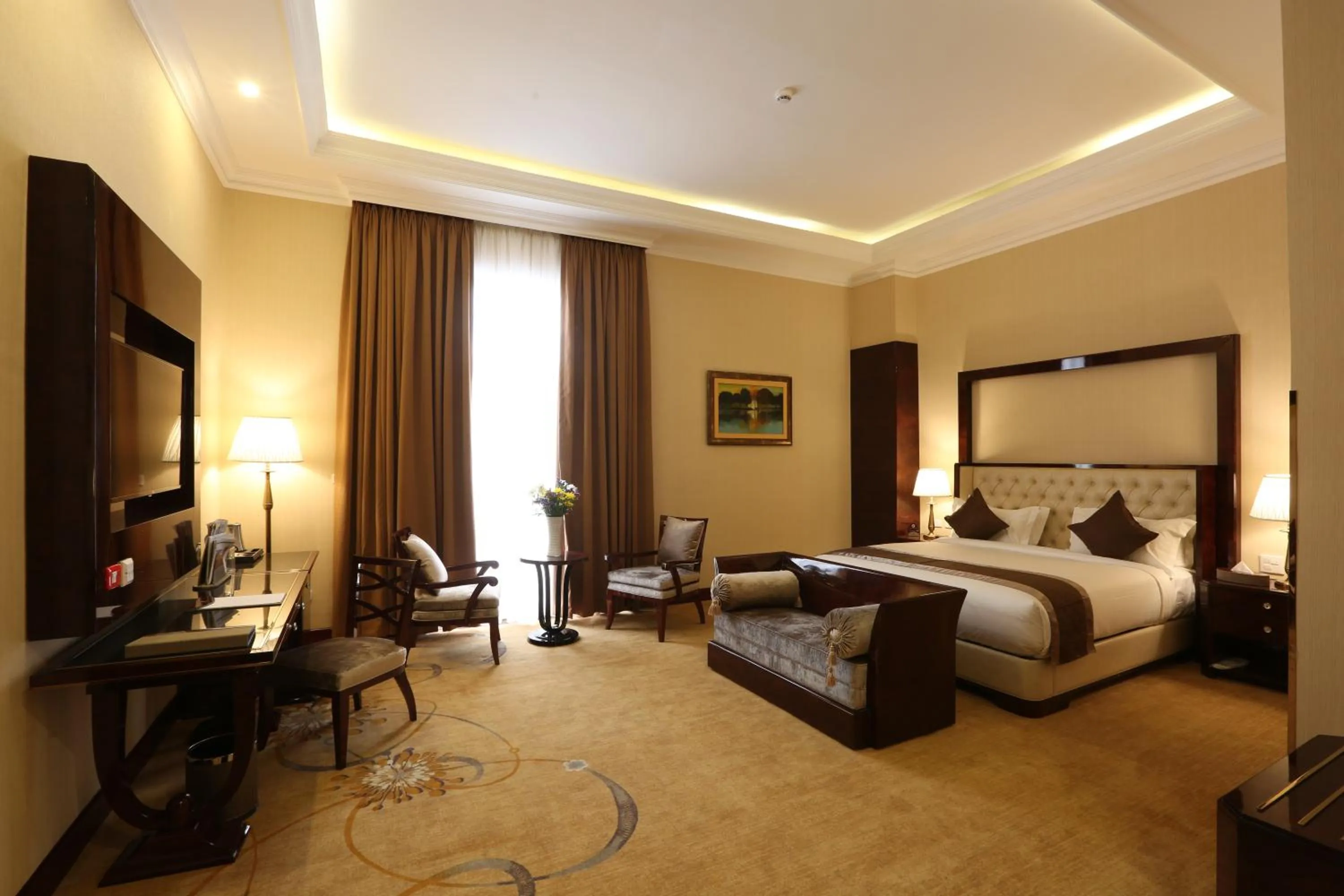 Photo of the whole room, Bed in Sapphire Addis