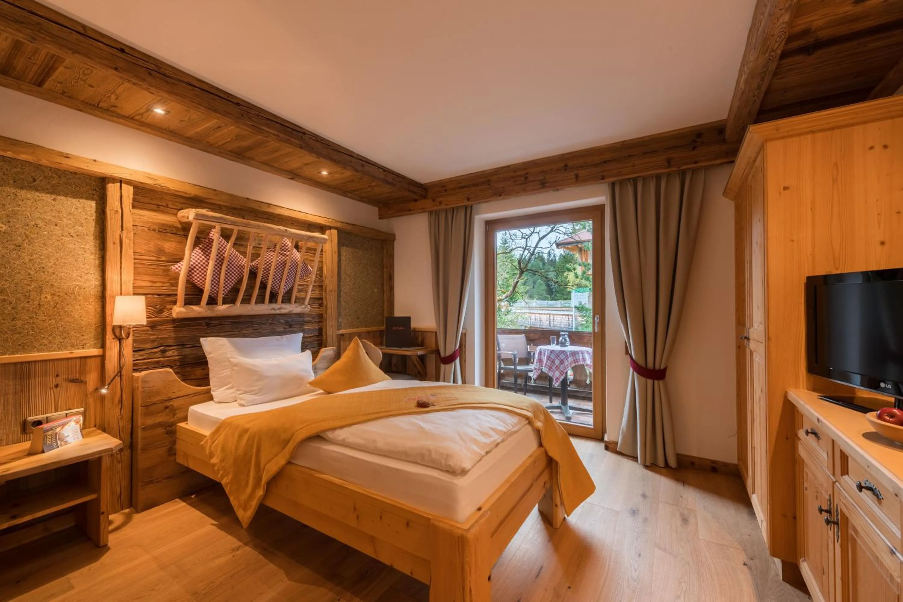 Shower, Bed in Gröbl-Alm