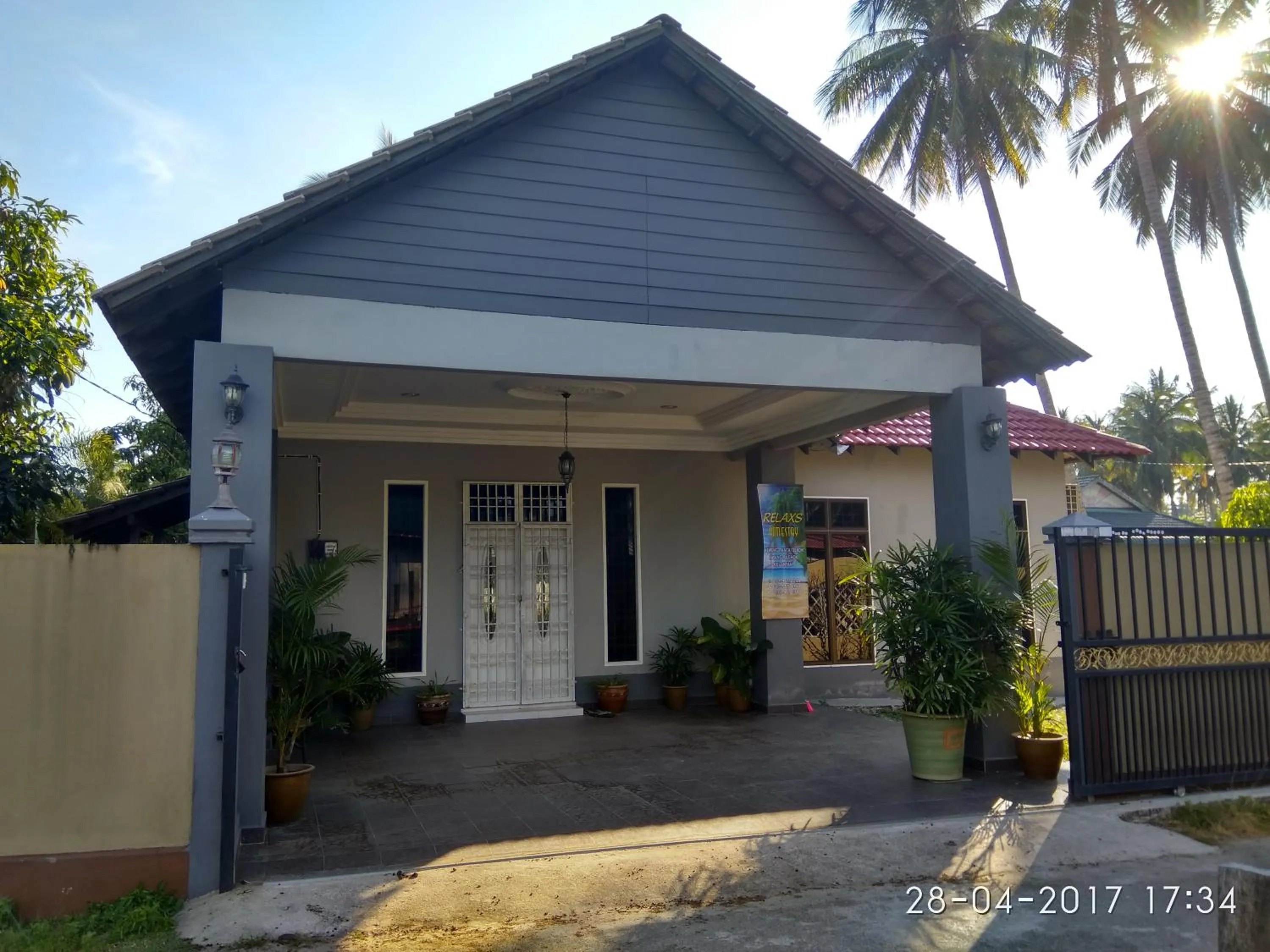 Relaxs Homestay