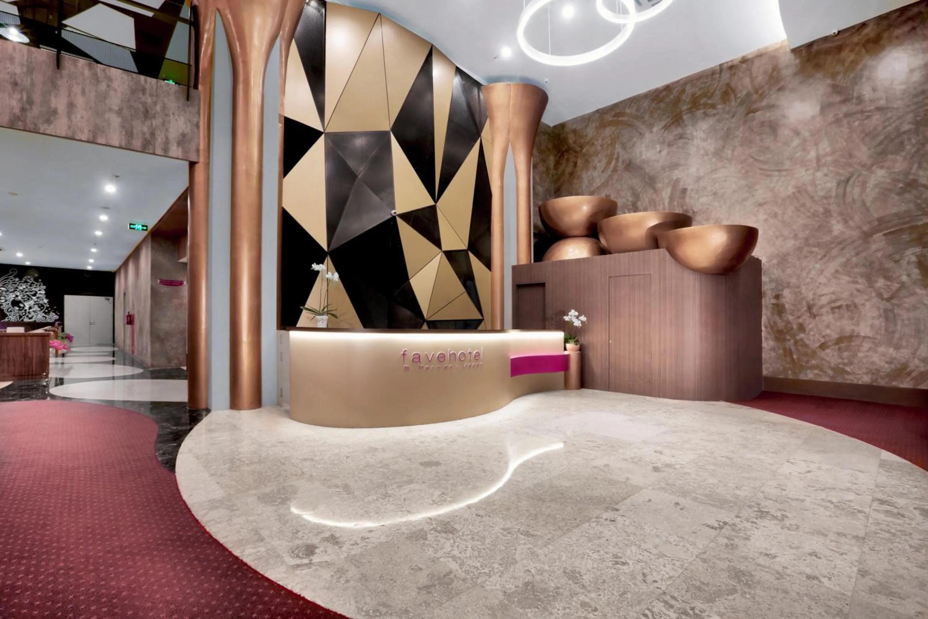 Lobby or reception in favehotel S. Parman Medan