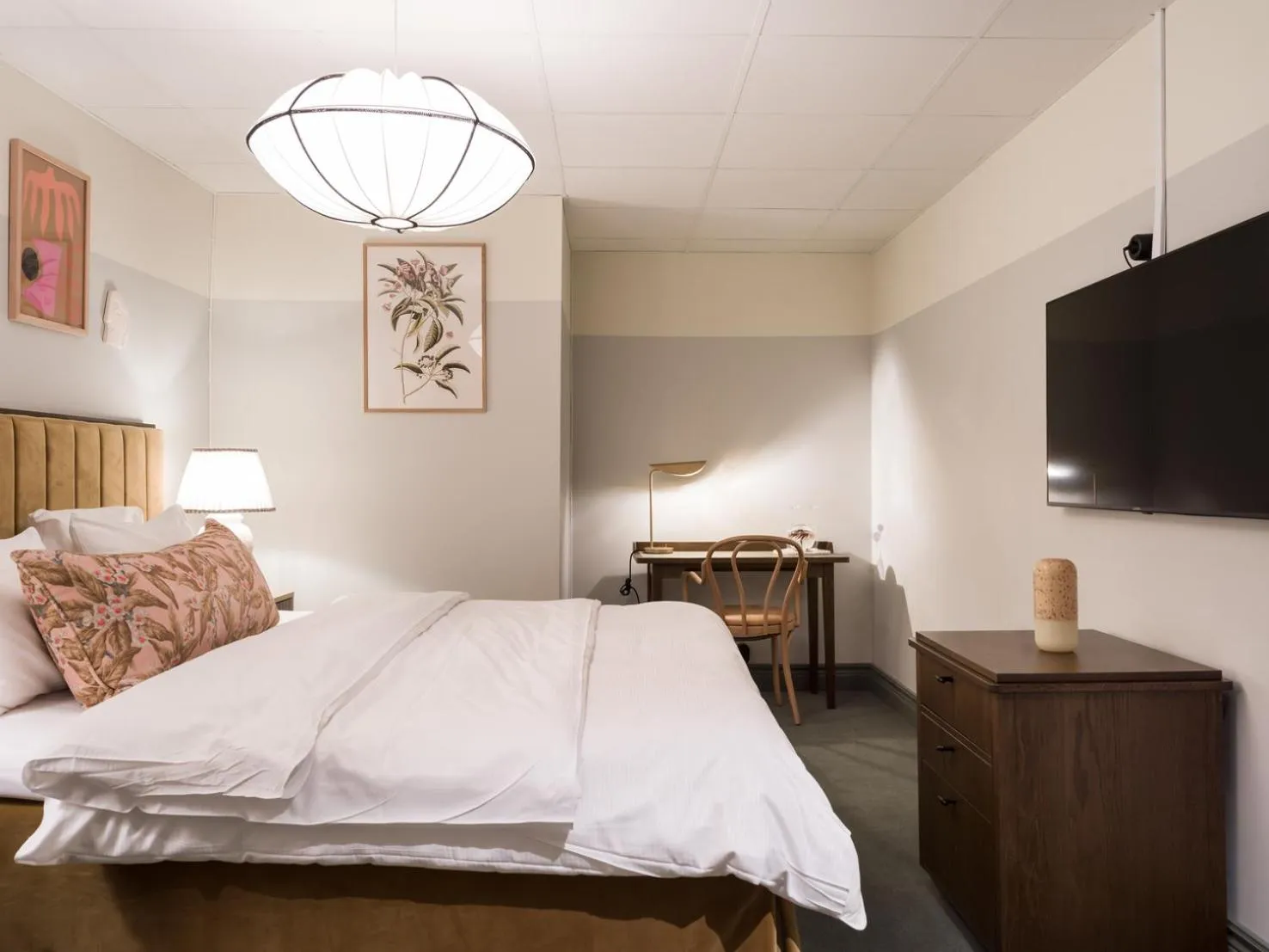 Bed in Elite Hotel Mårtenson