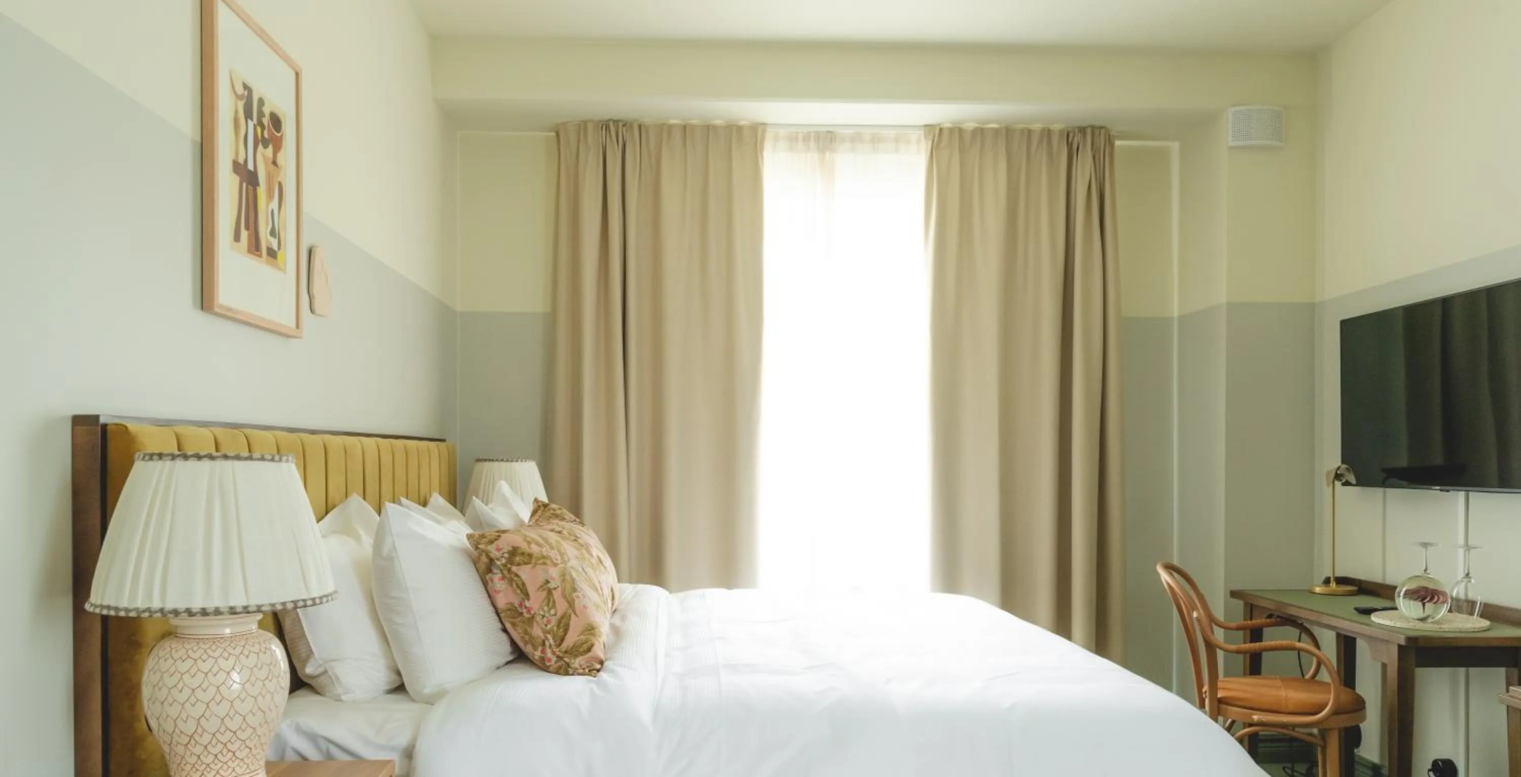 Bed in Elite Hotel Mårtenson