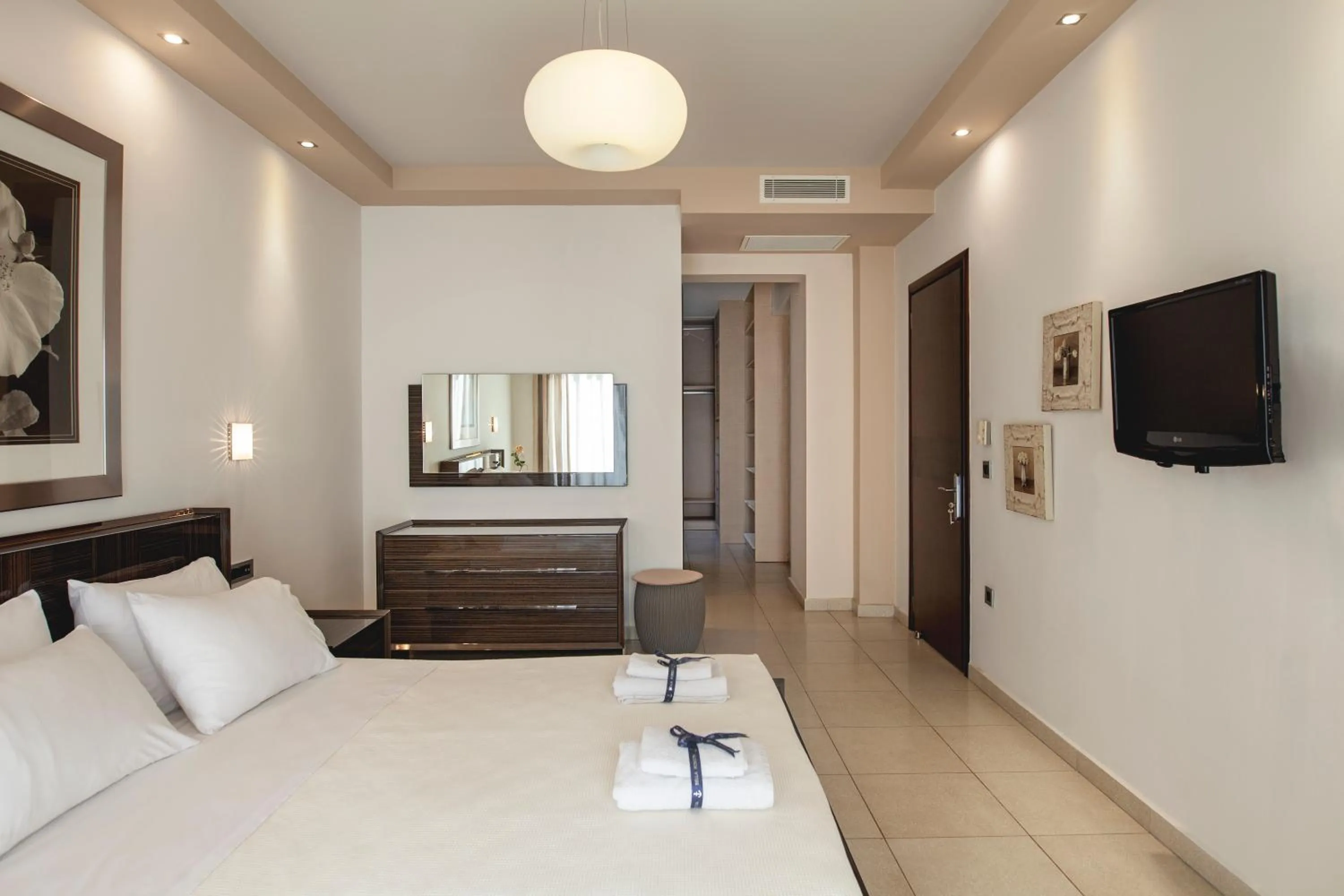 Bedroom, Bed in Bella Foresta Villa