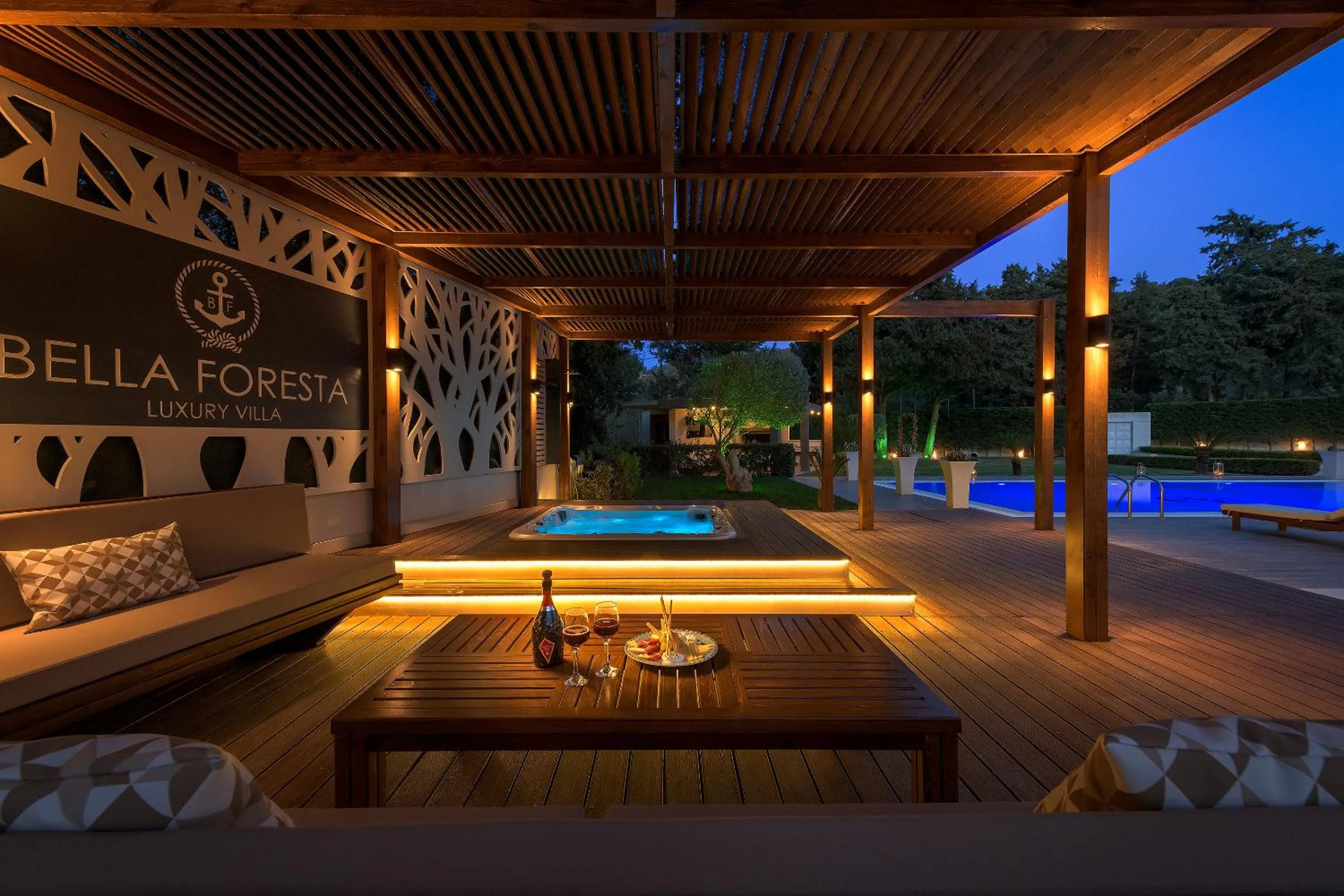 Entertainment in Bella Foresta Villa