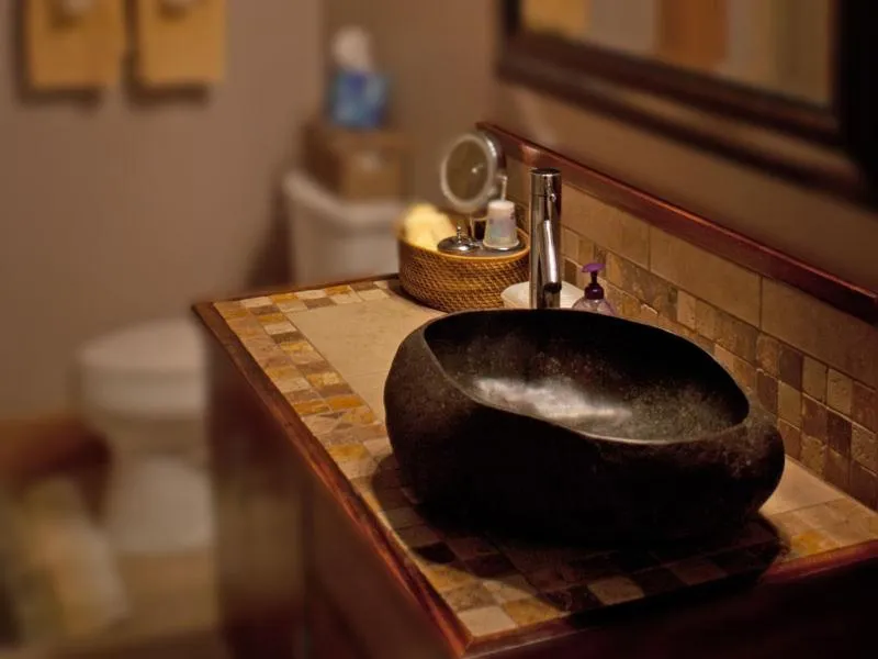 Bathroom in At the Craters Edge