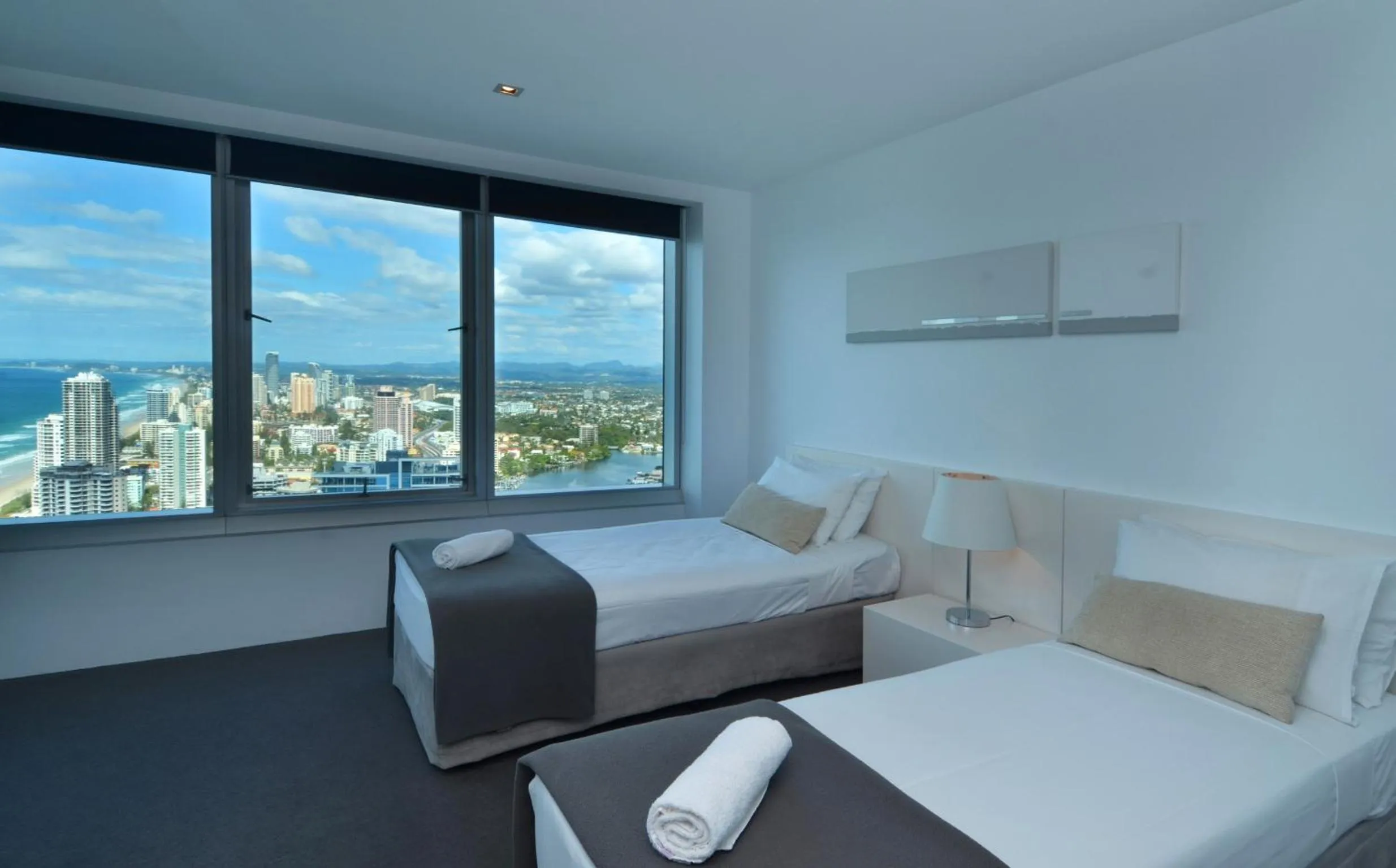 Bedroom, Bed in HR Surfers Paradise - Apartment 4204