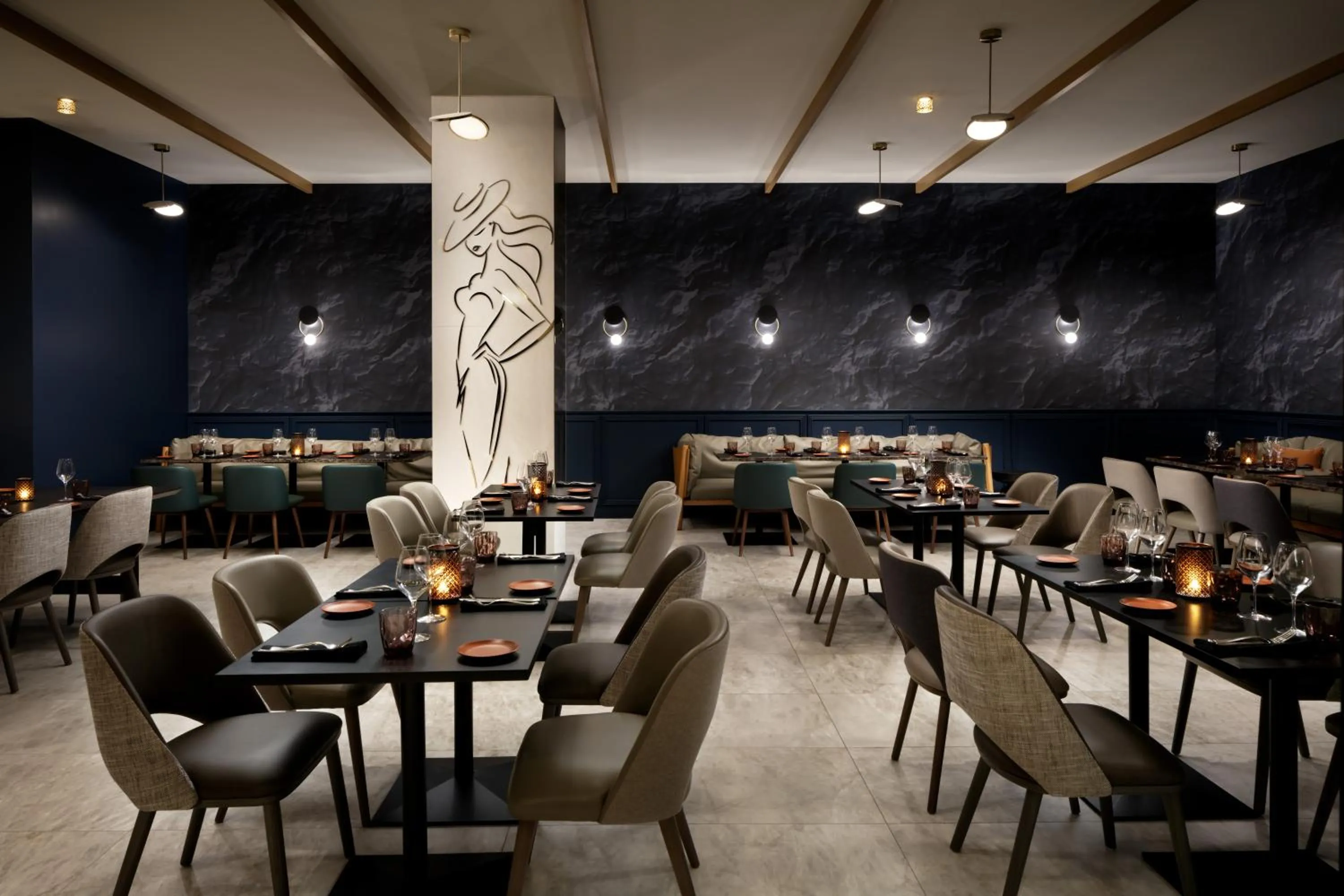 Restaurant/places to eat in Montreal Marriott Chateau Champlain