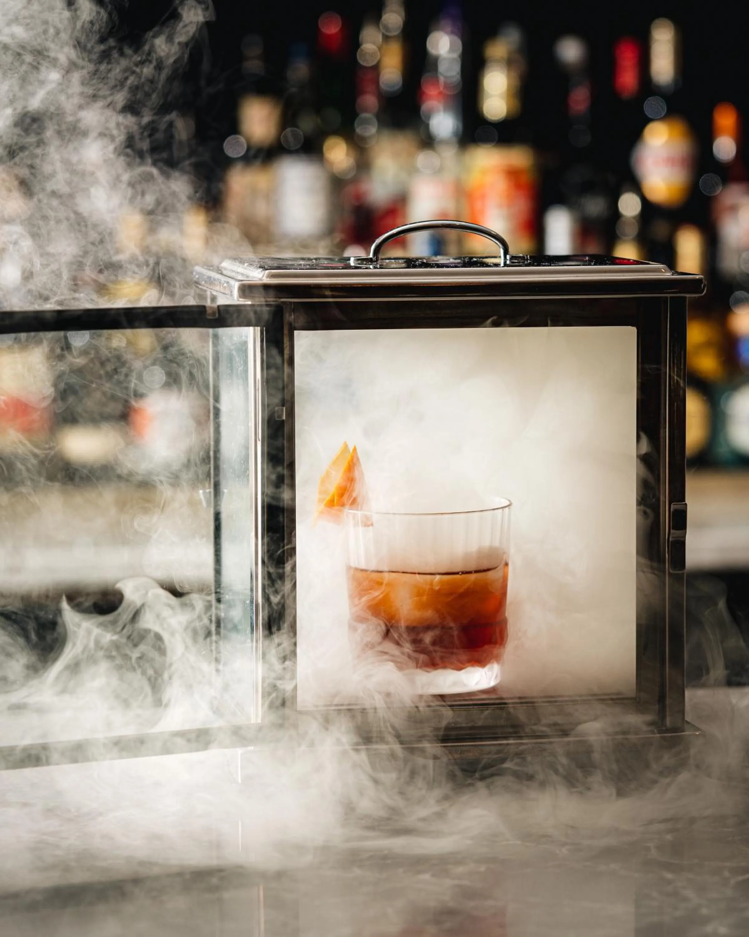 Restaurant/places to eat in Montreal Marriott Chateau Champlain