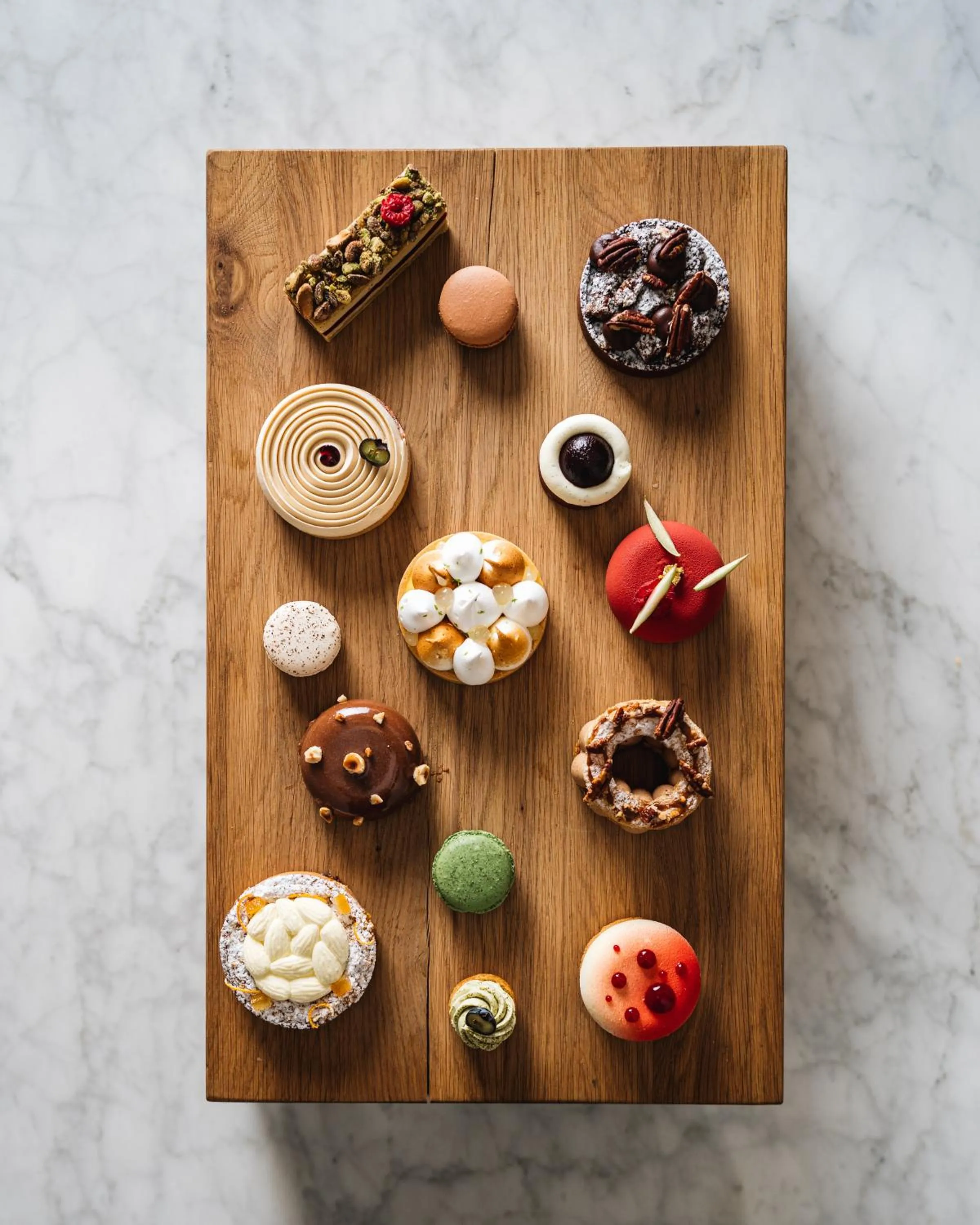 Restaurant/places to eat in Montreal Marriott Chateau Champlain