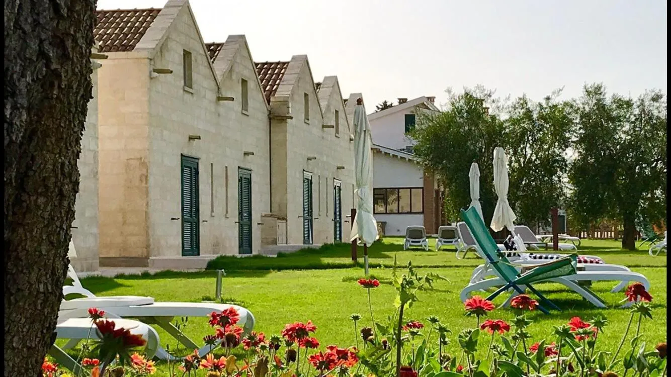 Garden in Agrumare Farm Holiday
