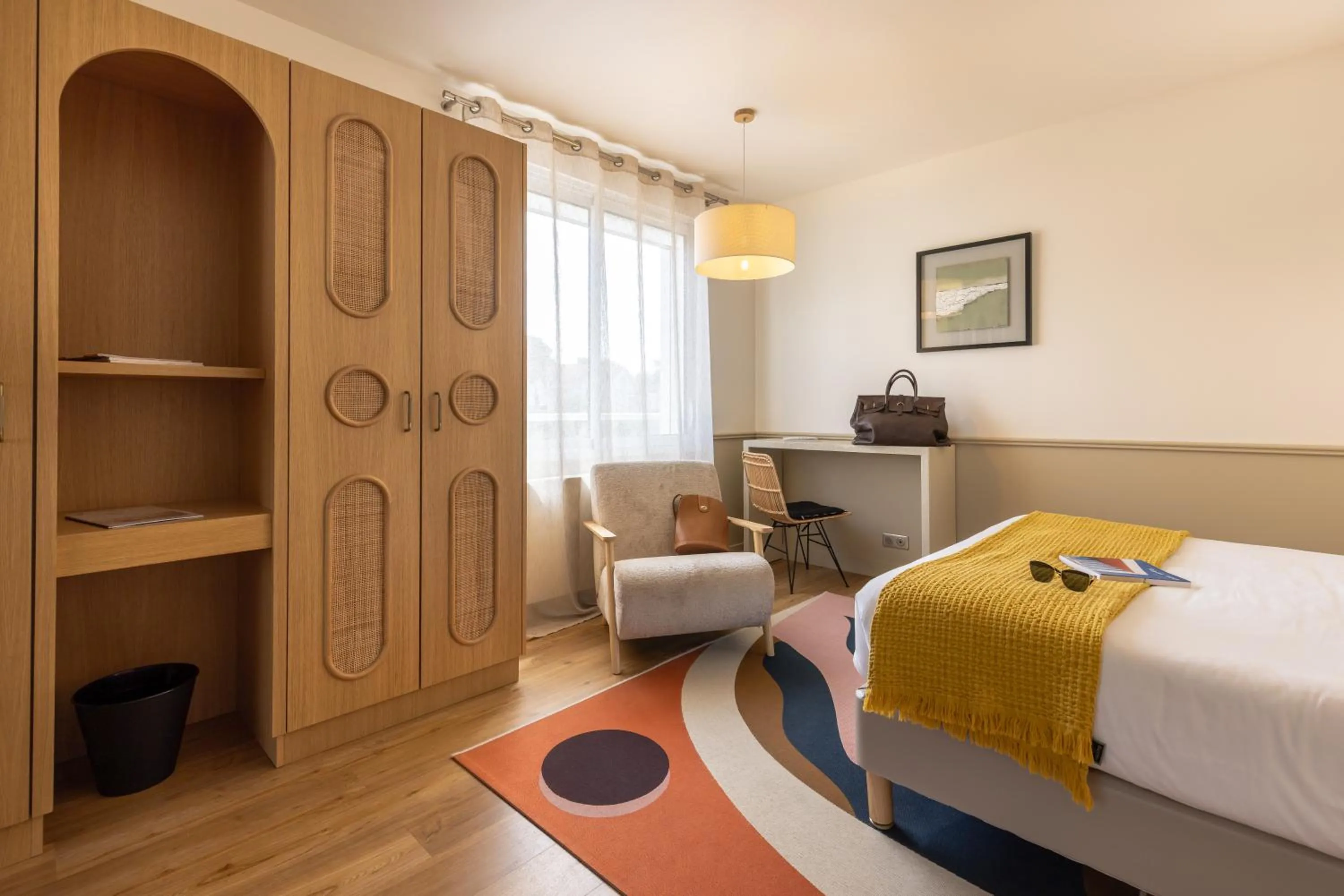 Bed in Family Golf Hotel