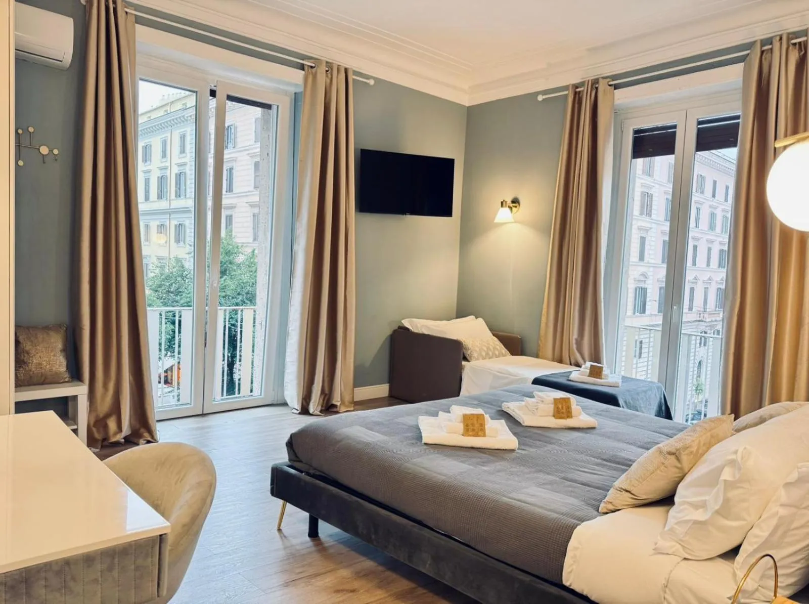 Photo of the whole room, Bed in San Pietro Rooms 84