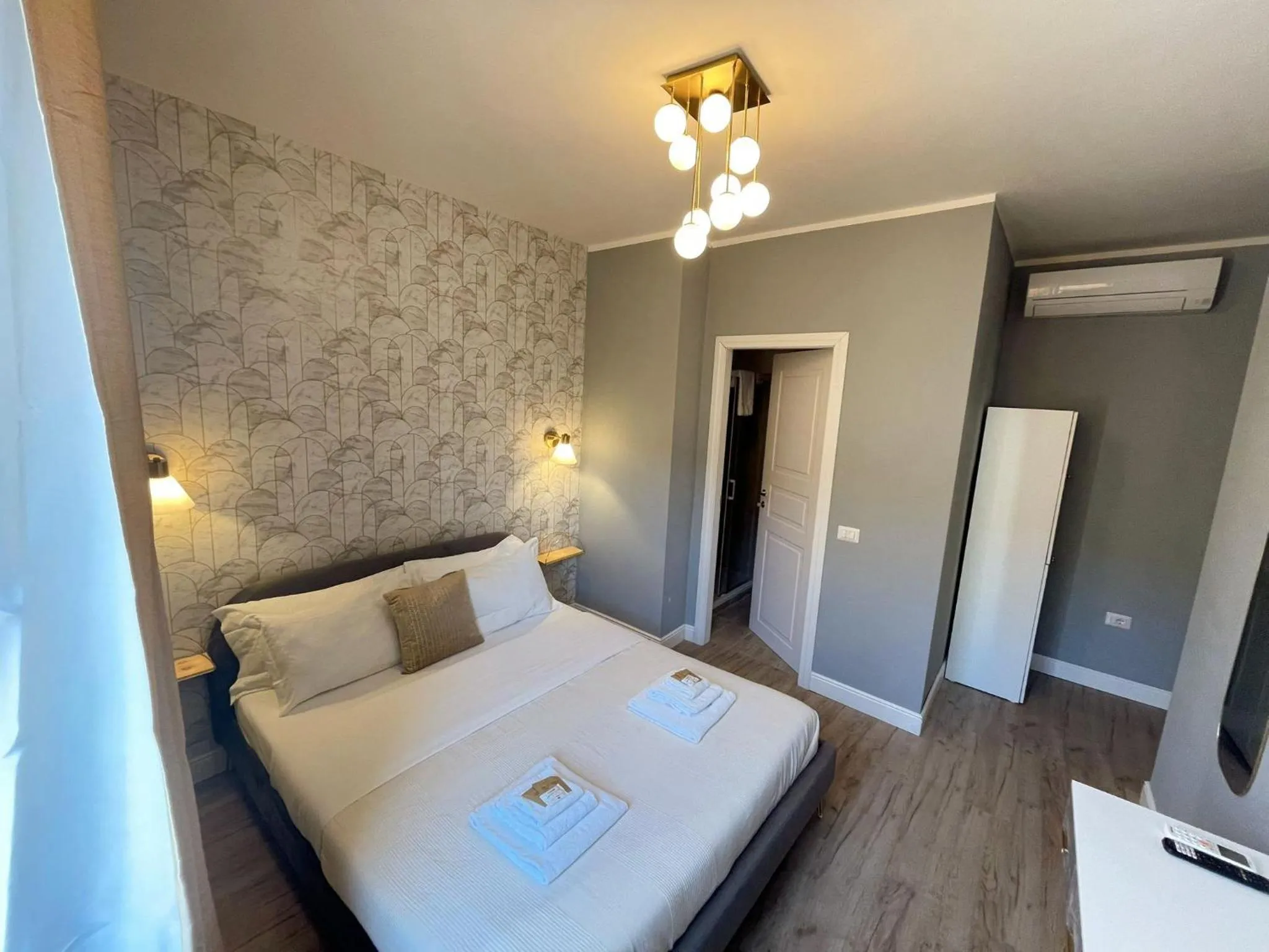 Photo of the whole room, Bed in San Pietro Rooms 84