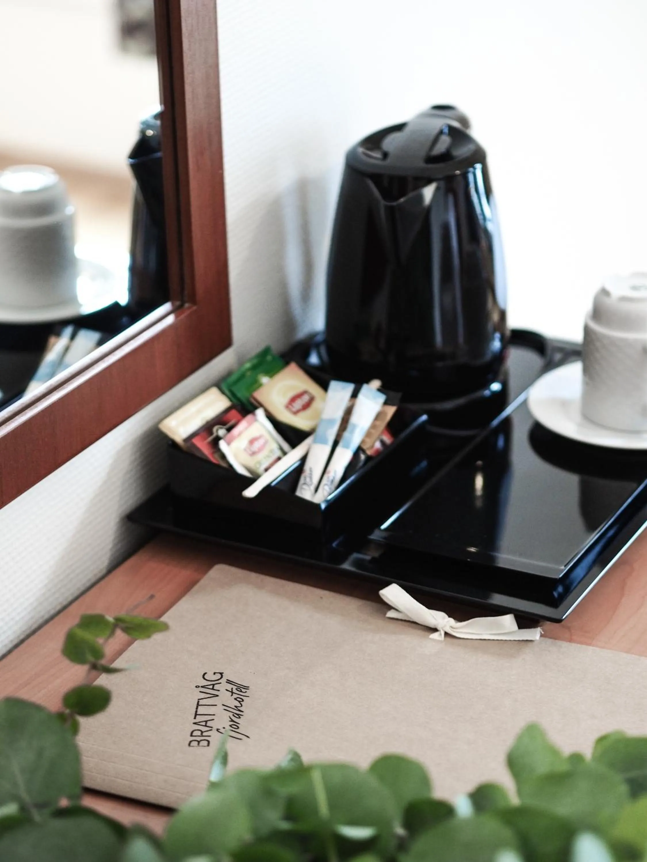 Coffee/tea facilities in Brattvåg Fjordhotell