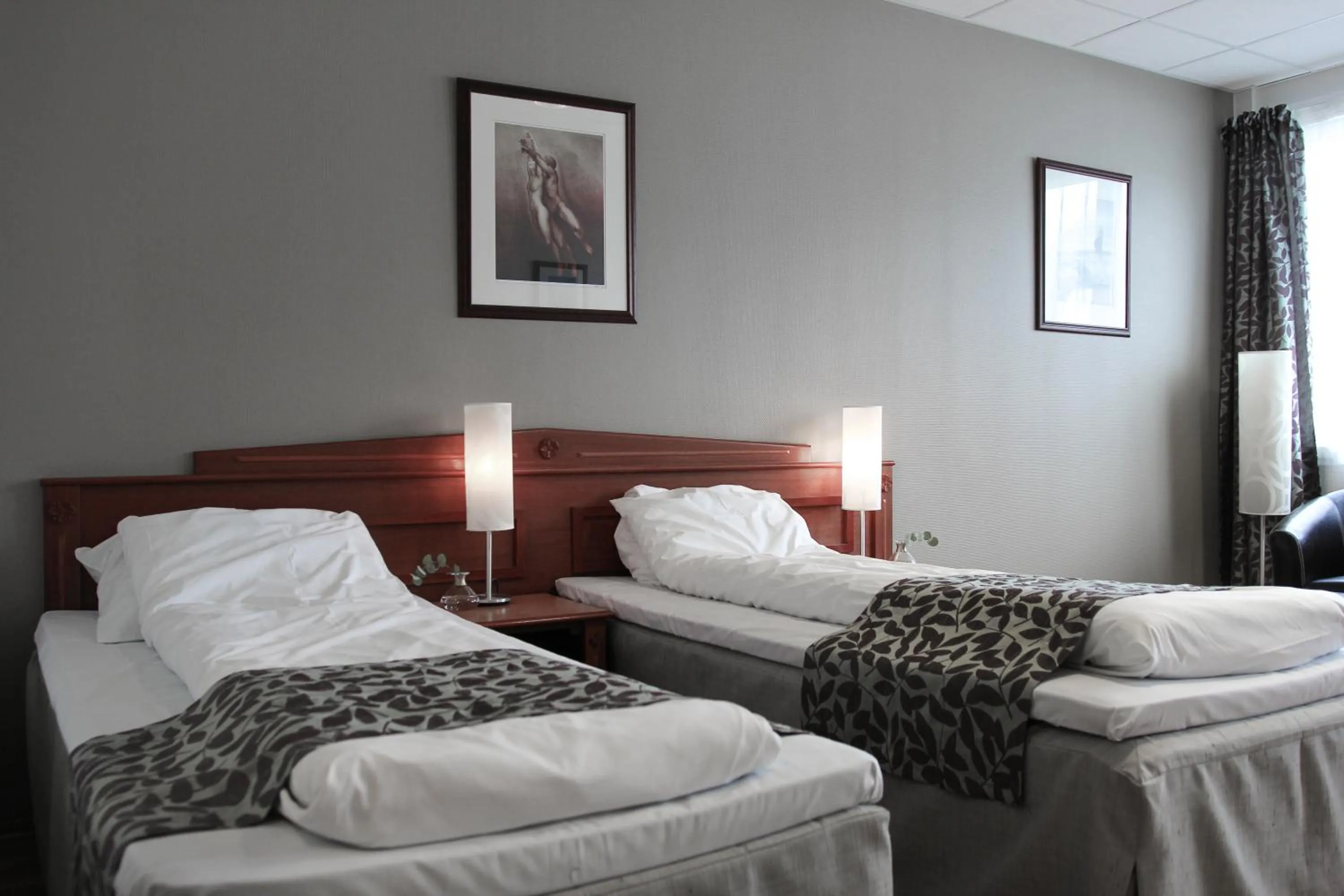 Bed in Brattvåg Fjordhotell