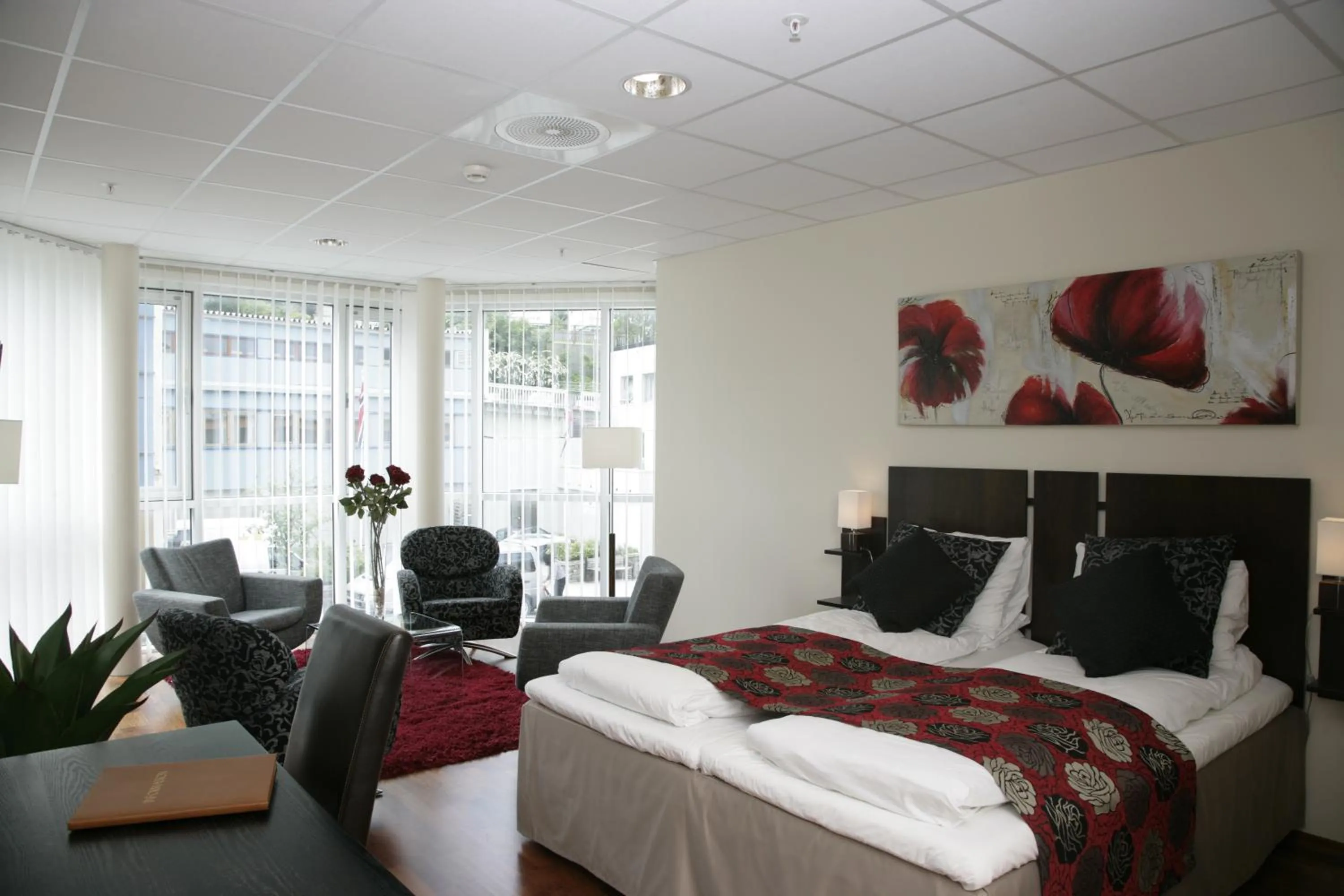 Photo of the whole room, Bed in Brattvåg Fjordhotell