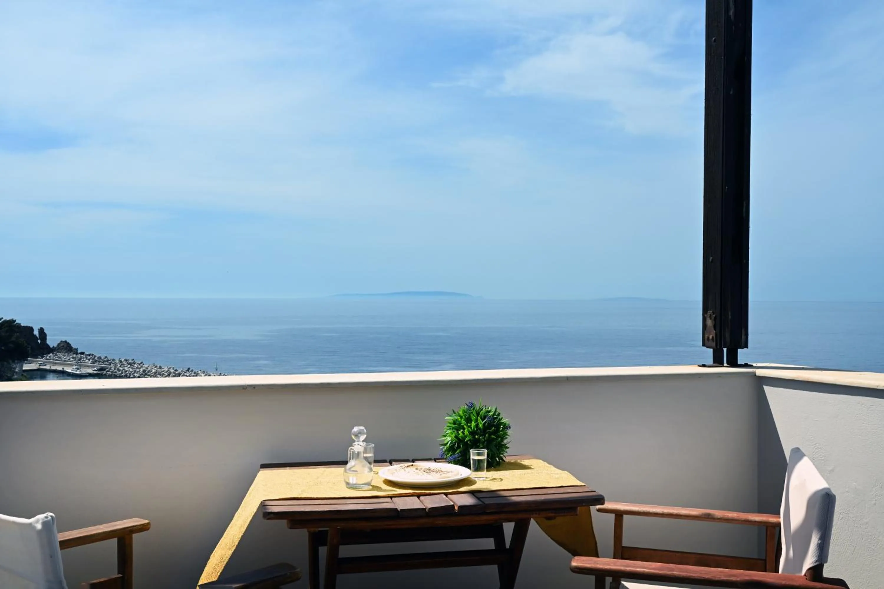 Day in Sfakian Horizon