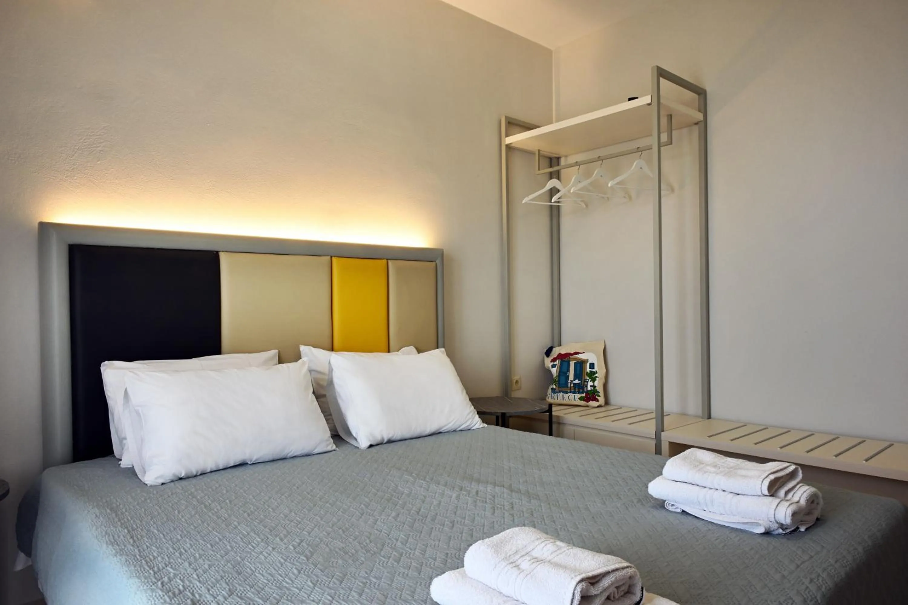 Bed in Sfakian Horizon