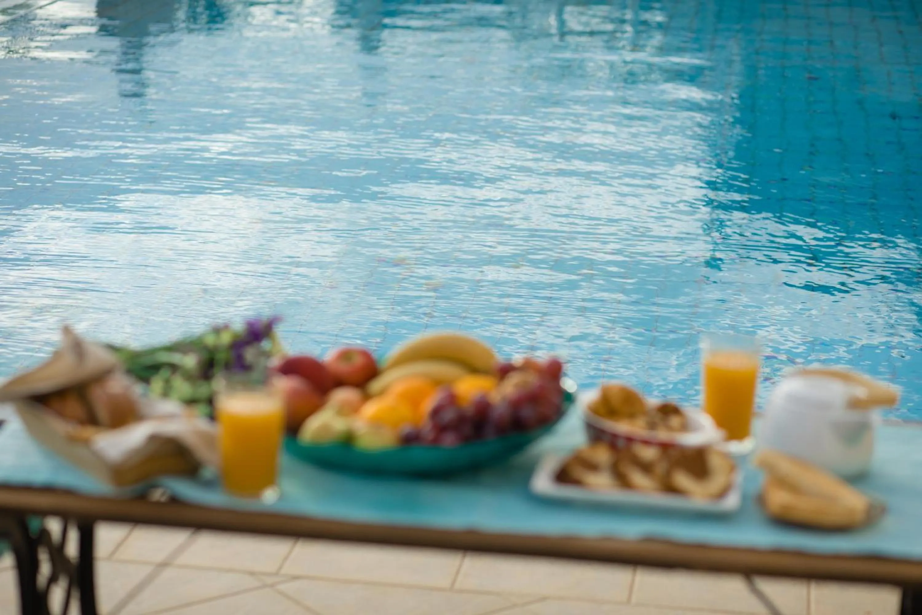 Food and drinks in Sfakian Horizon