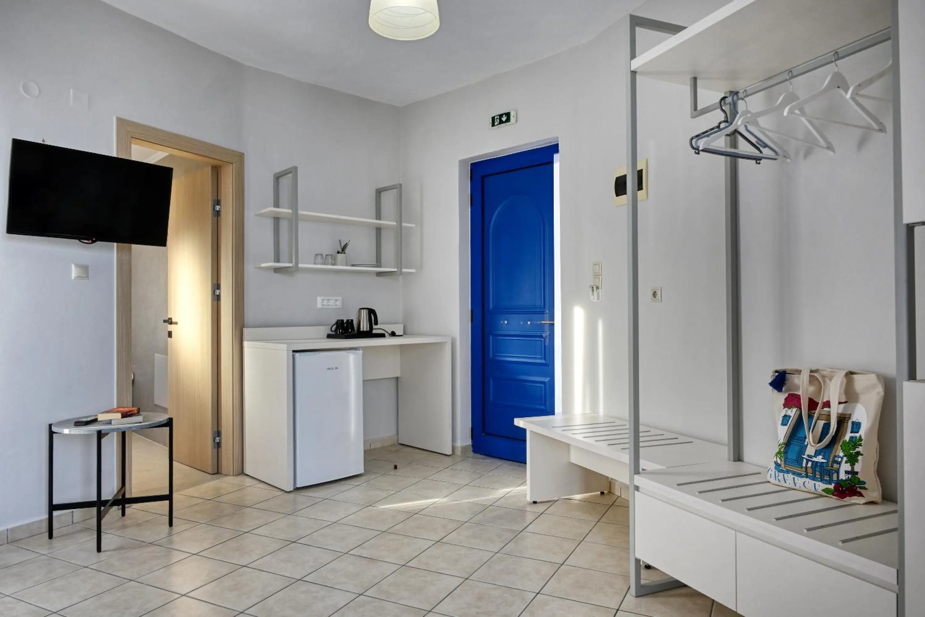 TV and multimedia in Sfakian Horizon