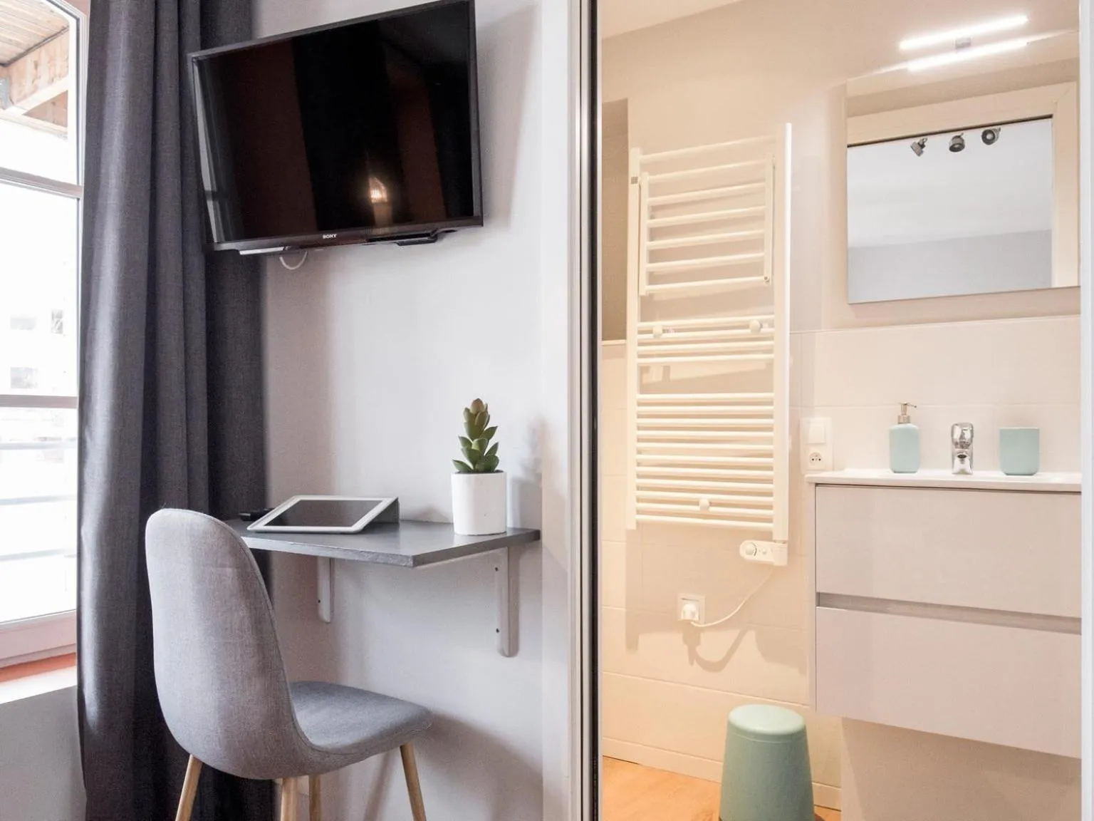 Bedroom in Hyper centre chambre au calme