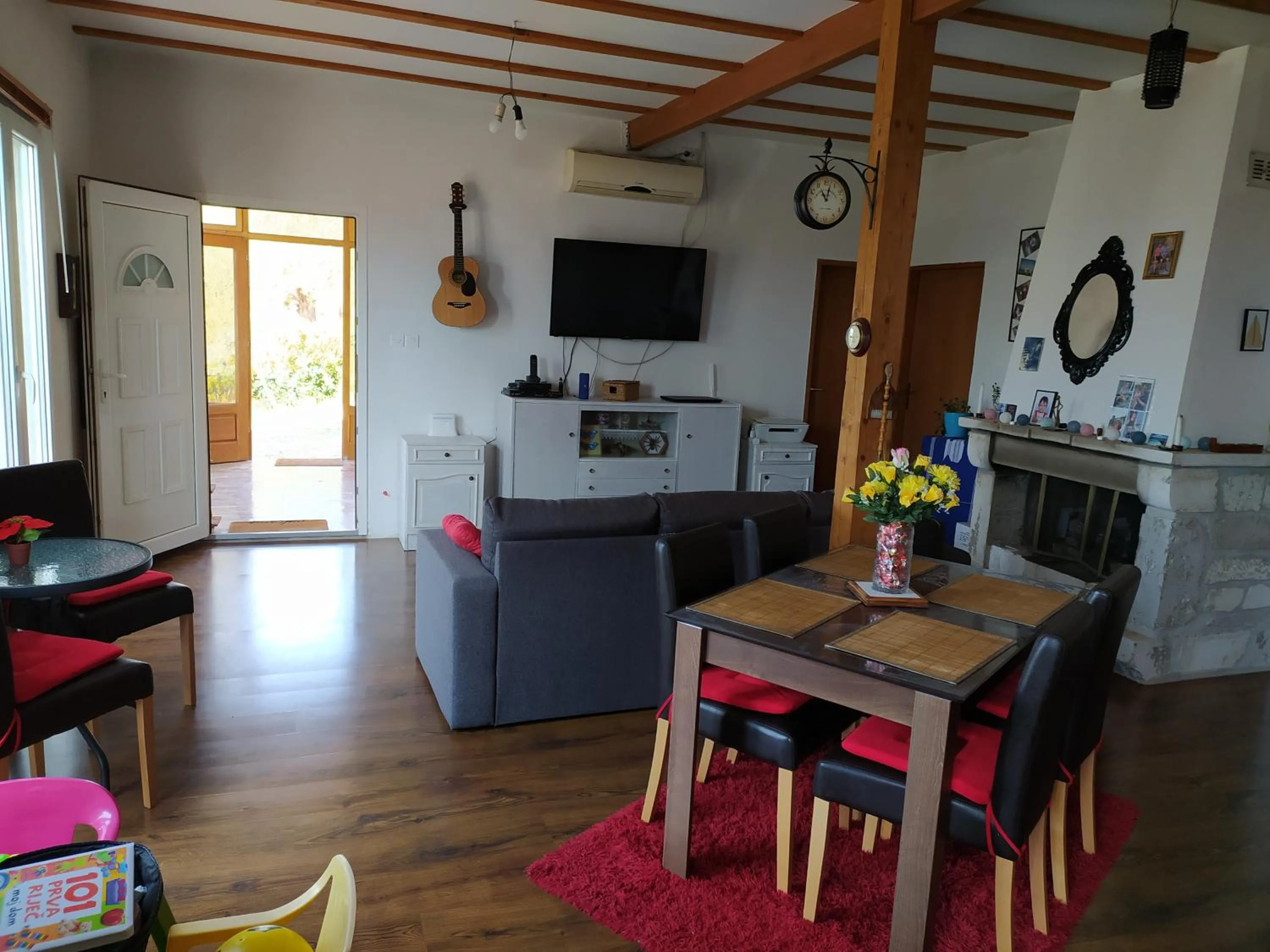 Seating area in B&B Curica Doma