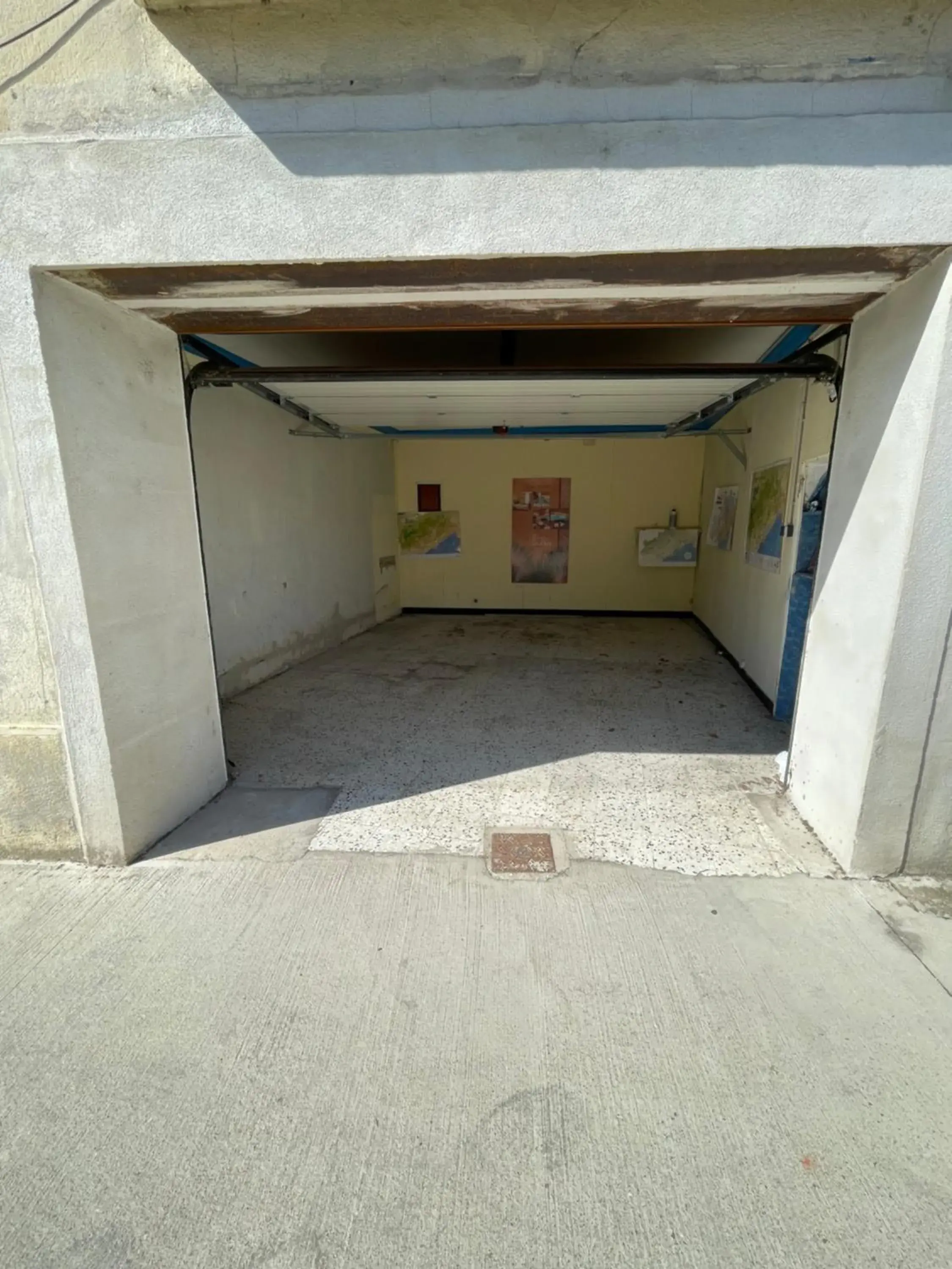 Property building in Logis Hôtel Restaurant de la Paix Property building in Logis Hôtel Restaurant de la Paix