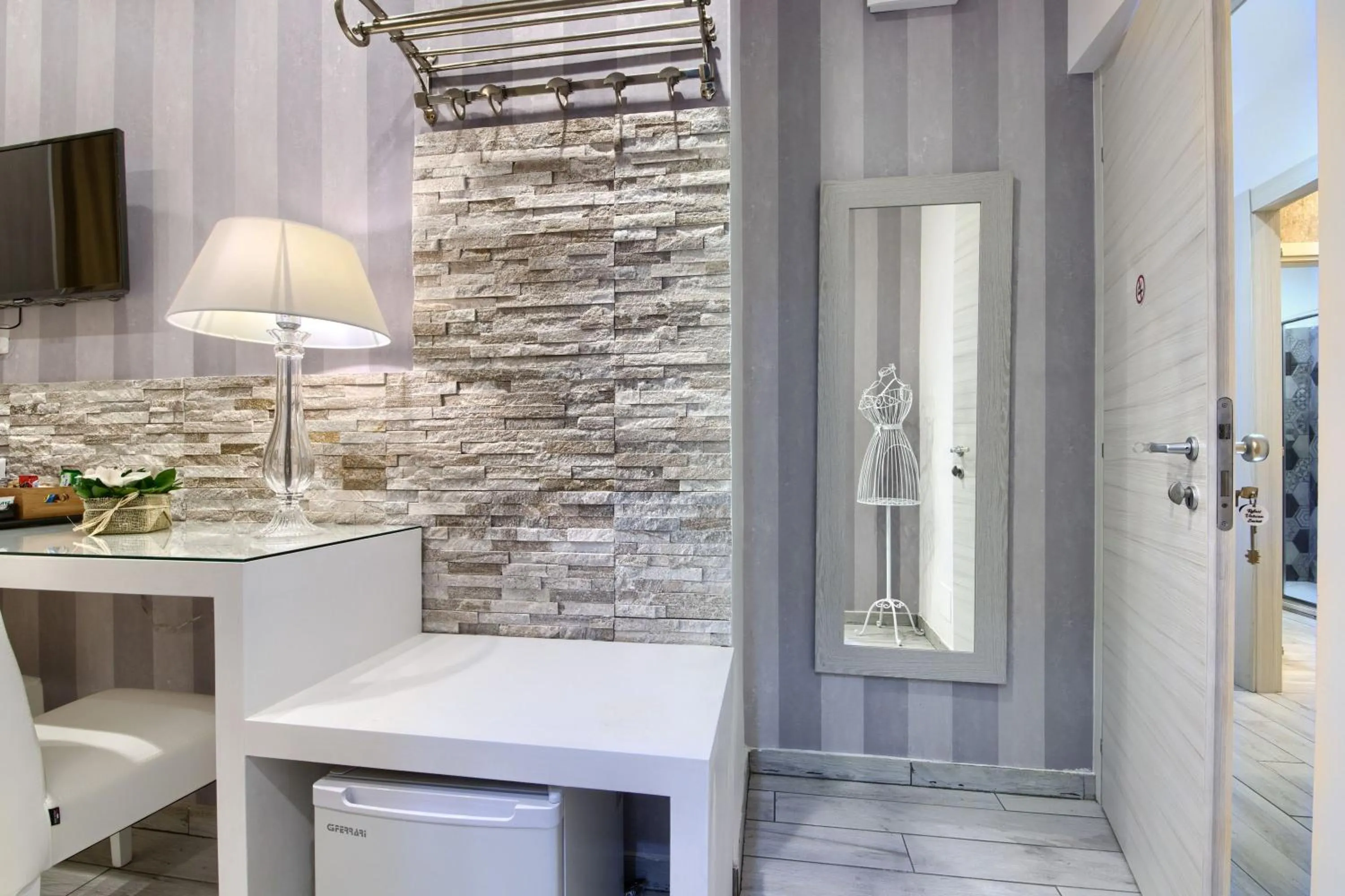 Bedroom in Relais Vatican Secret