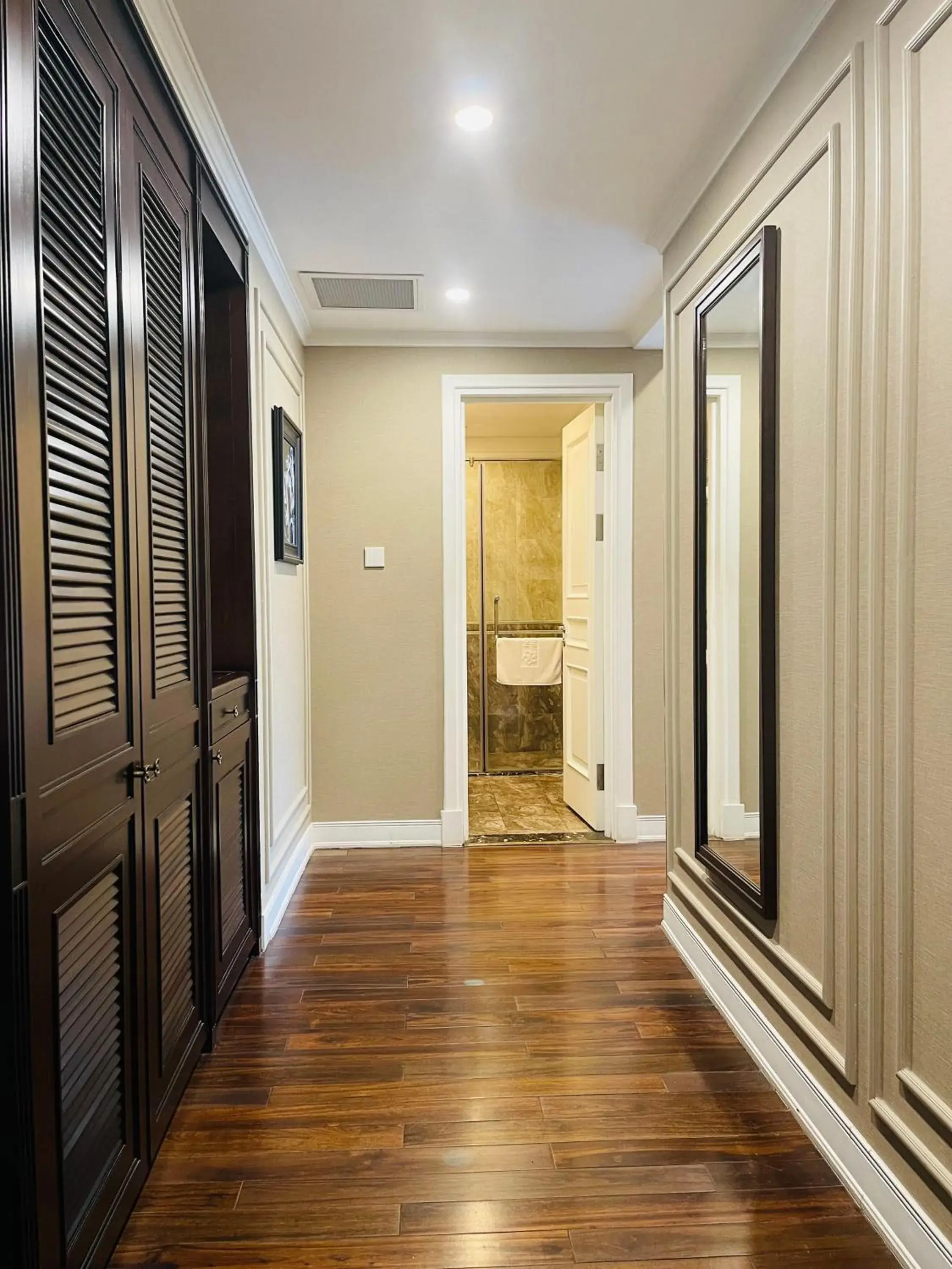 Facade/entrance in Hotel du Monde Facade/entrance in Hotel du Monde