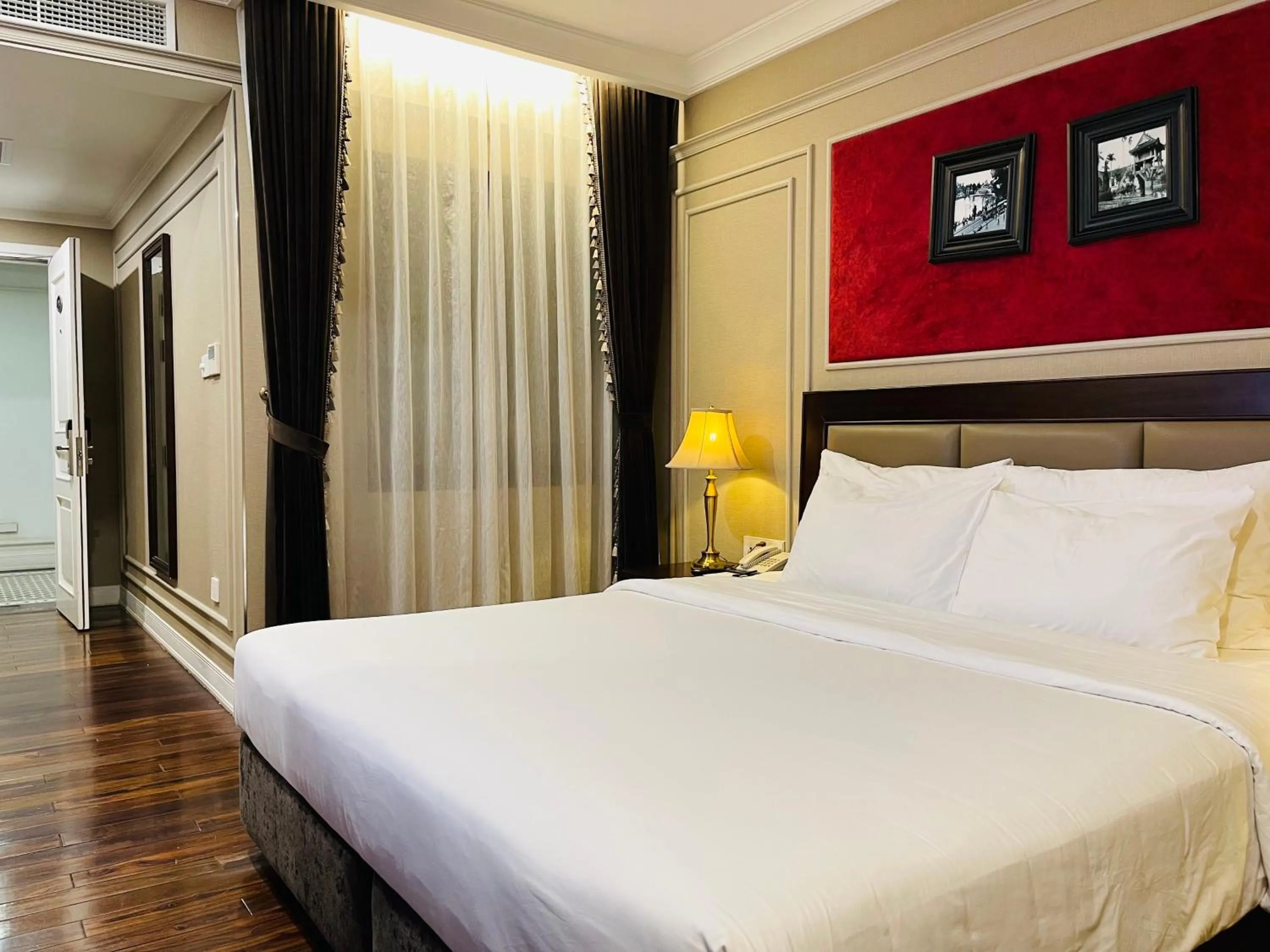 Superior Double or Twin Room in Hotel du Monde