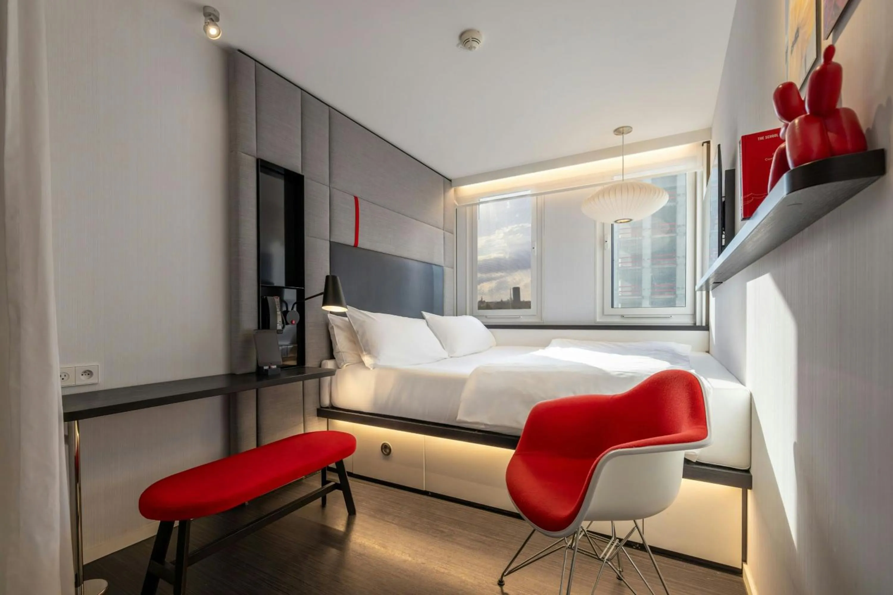 Bedroom, Bed in citizenM Paris Gare de Lyon