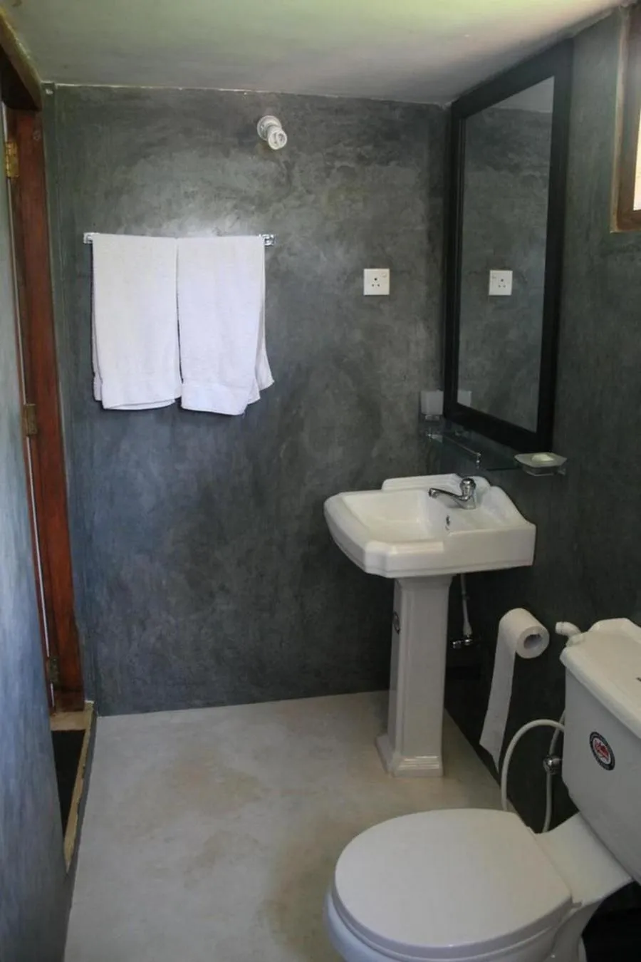Toilet in Shiva's Beach Cabanas