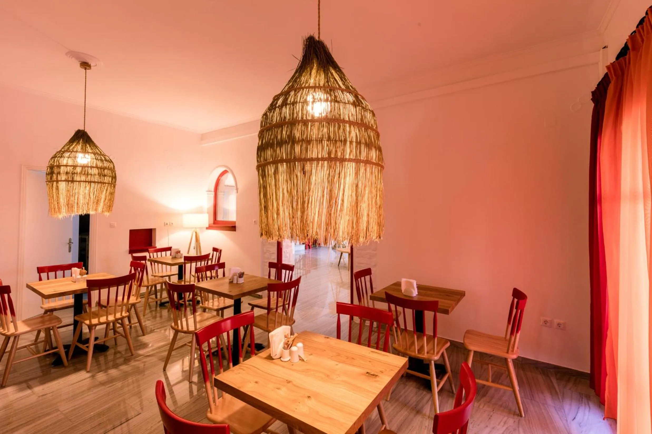 Area and facilities in Acqua Vatos Paros Hotel