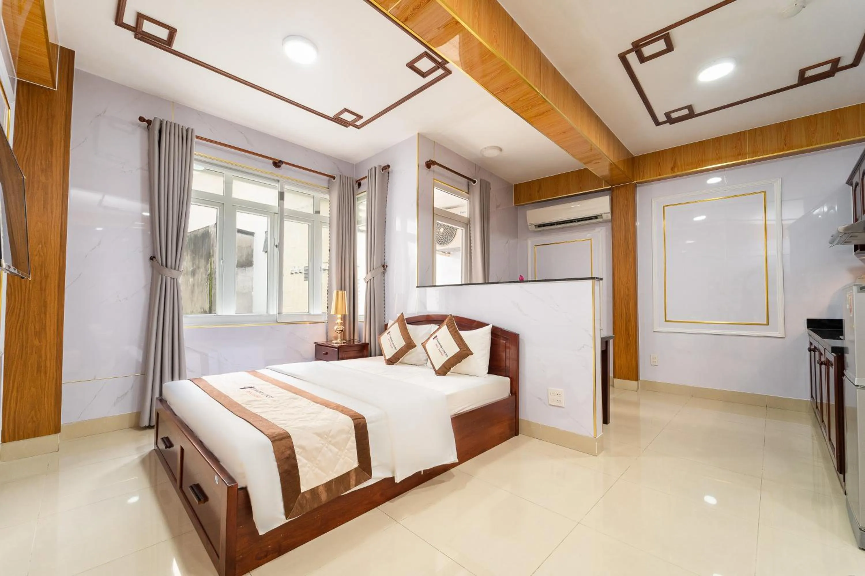 Bed in Diamond Luxury Ben Thanh