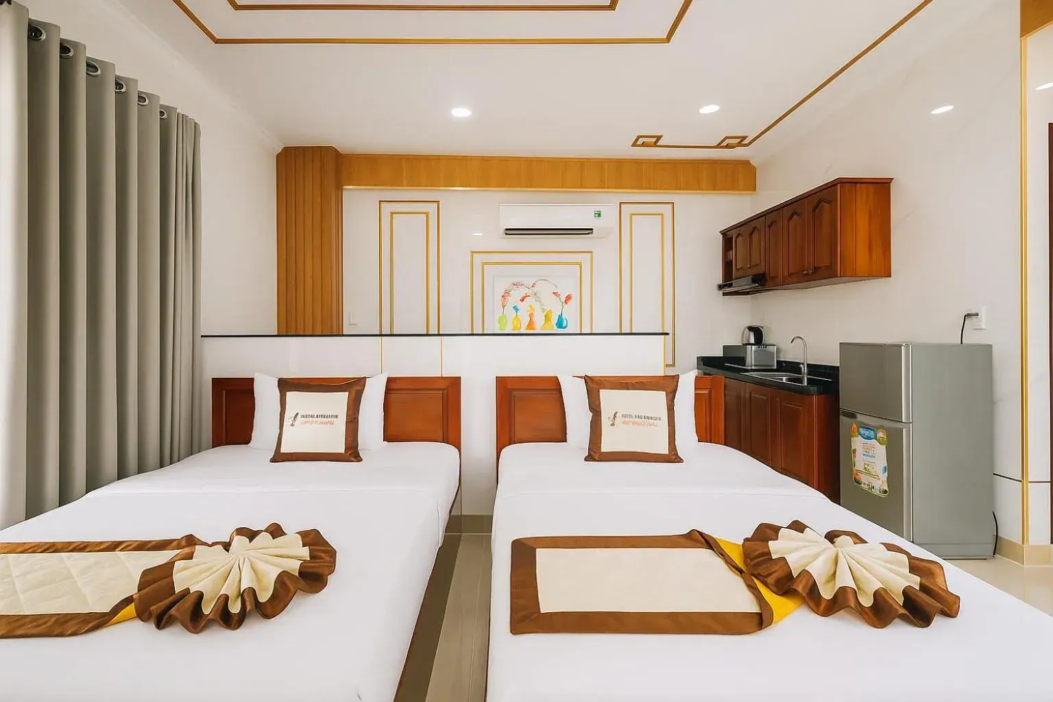 Bed in Diamond Luxury Ben Thanh Bed in Diamond Luxury Ben Thanh