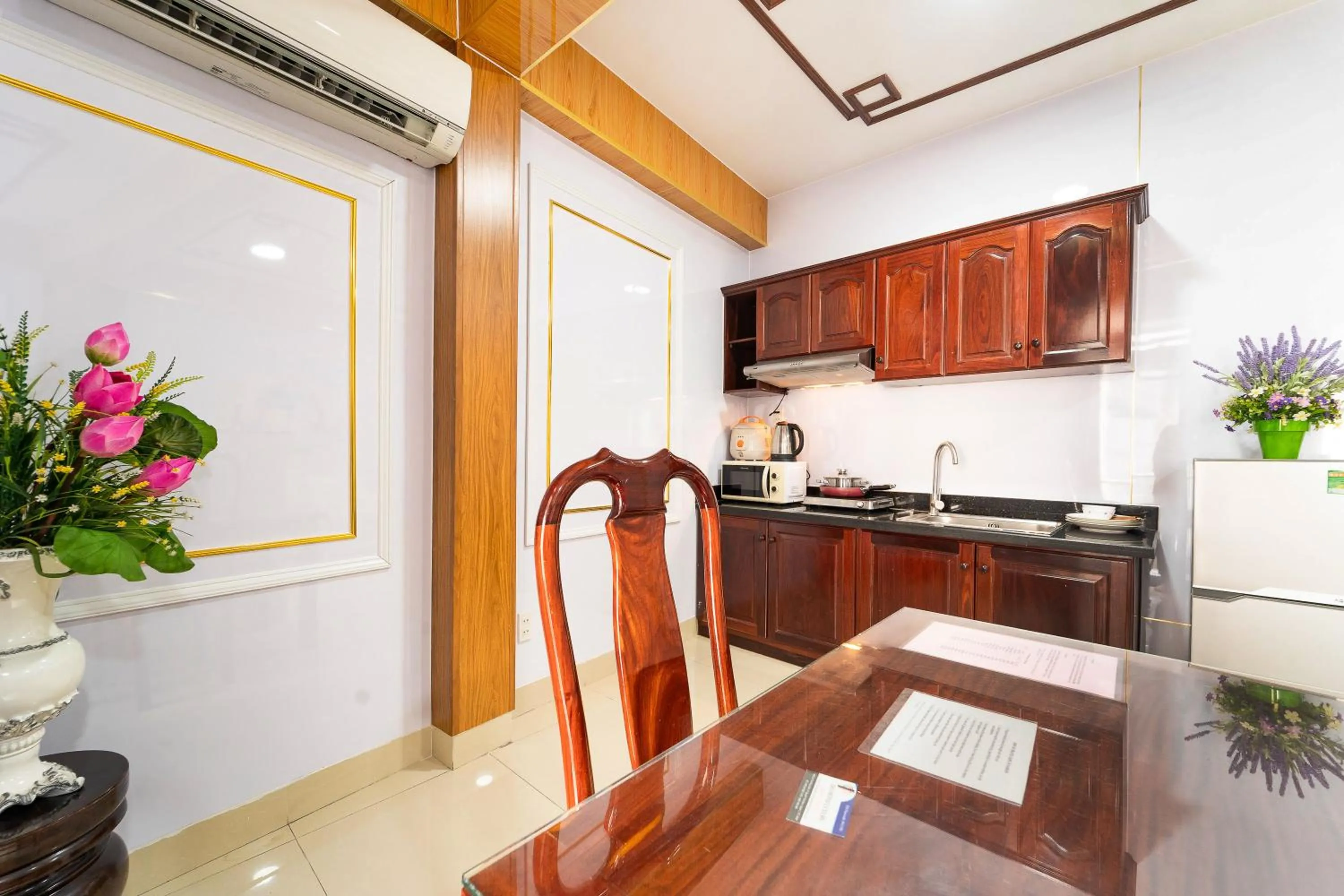 Kitchen or kitchenette in Diamond Luxury Ben Thanh