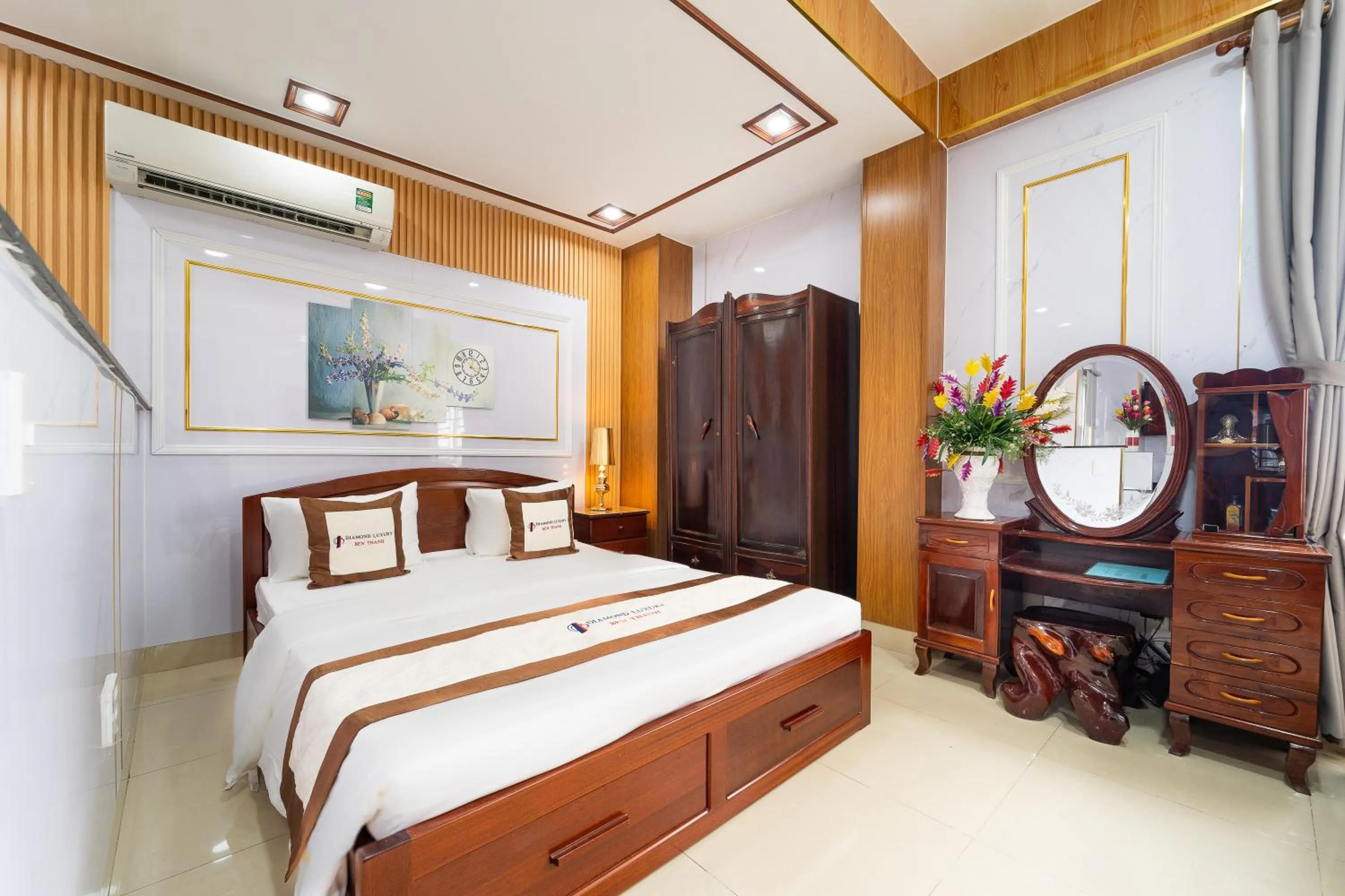 Bed in Diamond Luxury Ben Thanh