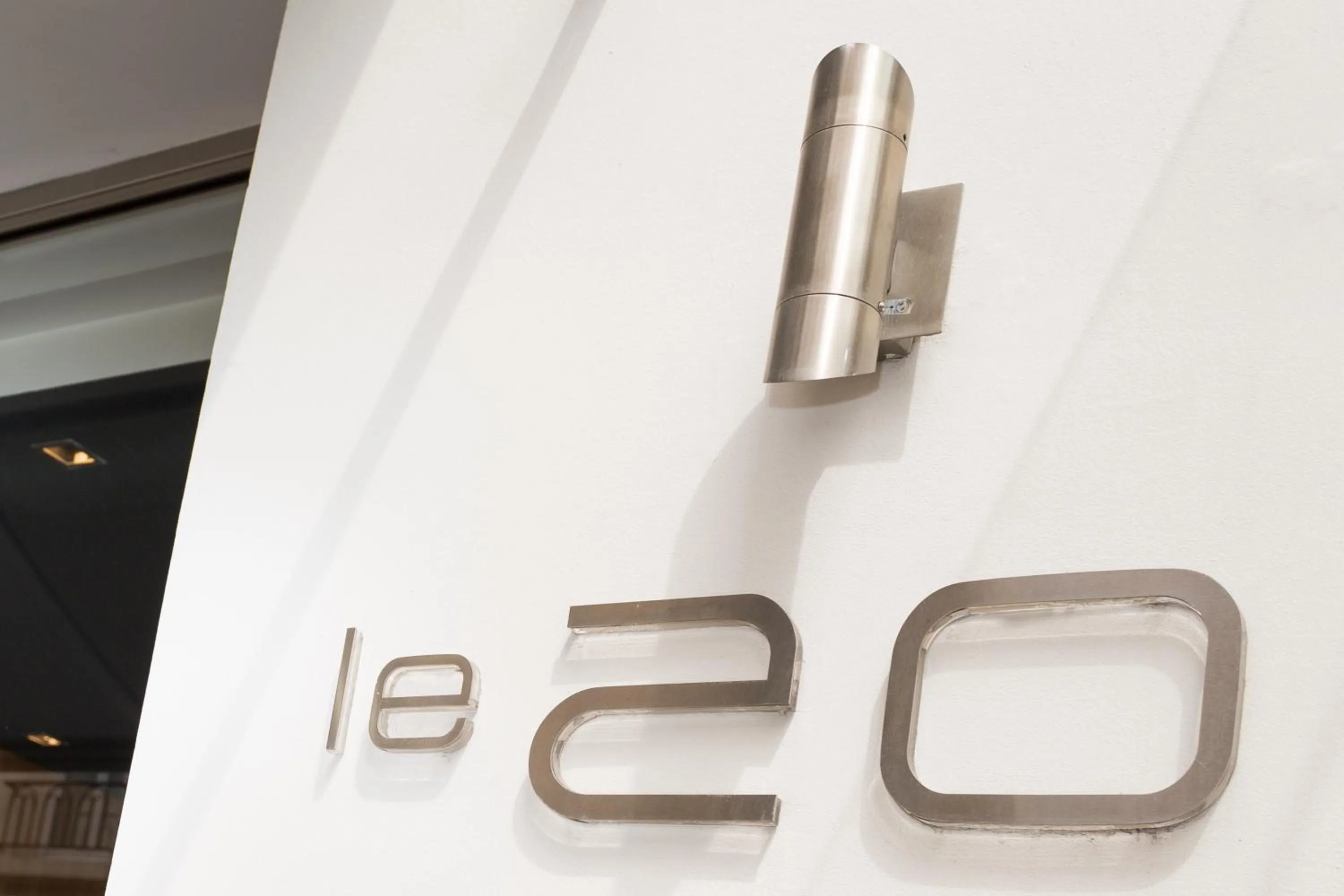 Property logo or sign in Le 20 Prieuré Hôtel