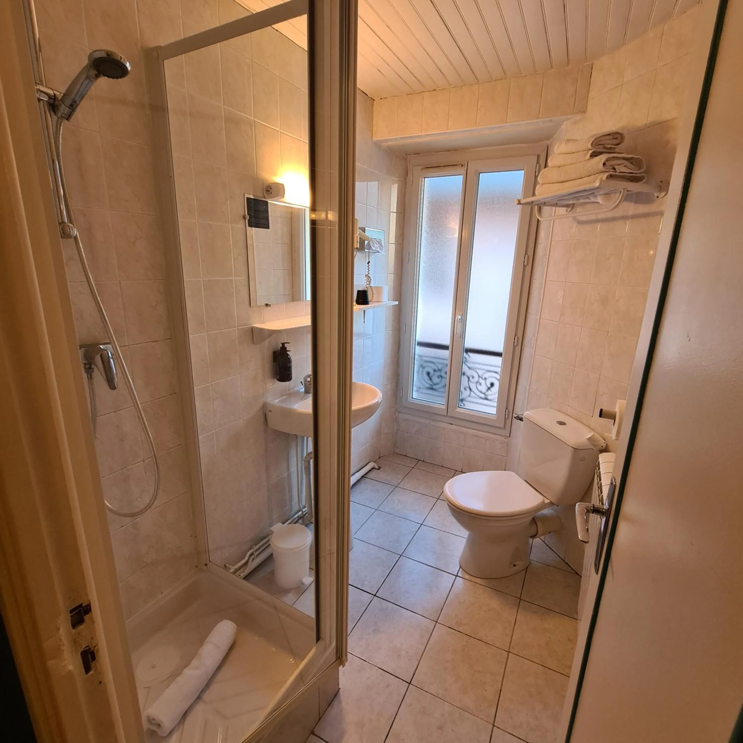 Bathroom in Le Grand Hotel